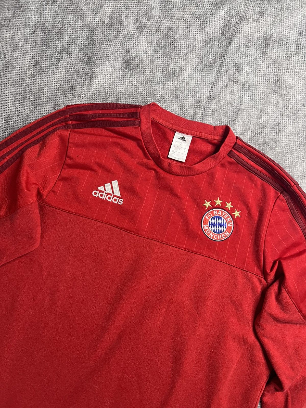 Adidas Vintage Adidas Bayern Munich Sweatshirt Soccer Size US M / EU 48-50 / 2 - 2 Thumbnail
