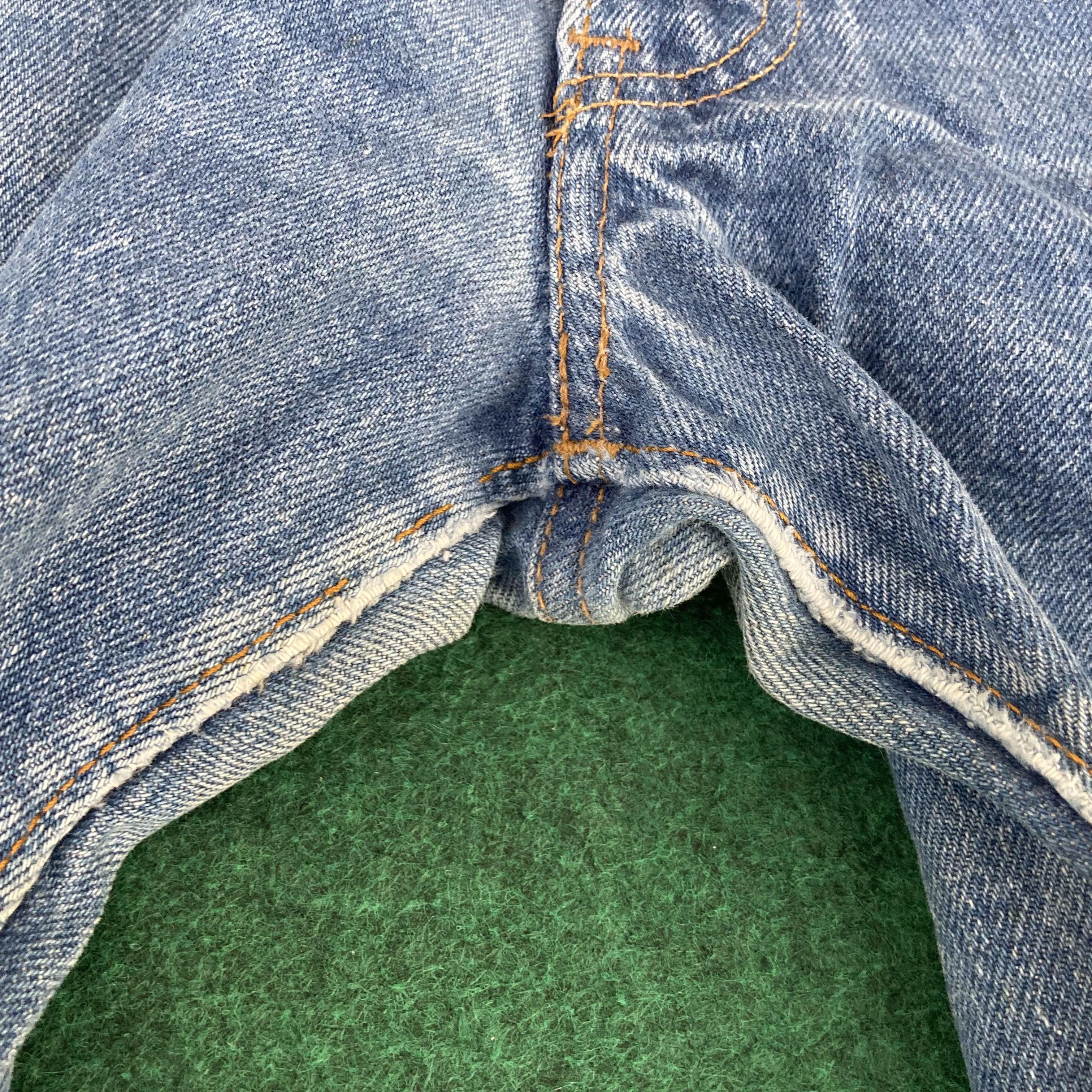 Levi's × Vintage Vtg Levis 501 Faded Blue 80s Jeans Size US 31 - 6 Thumbnail