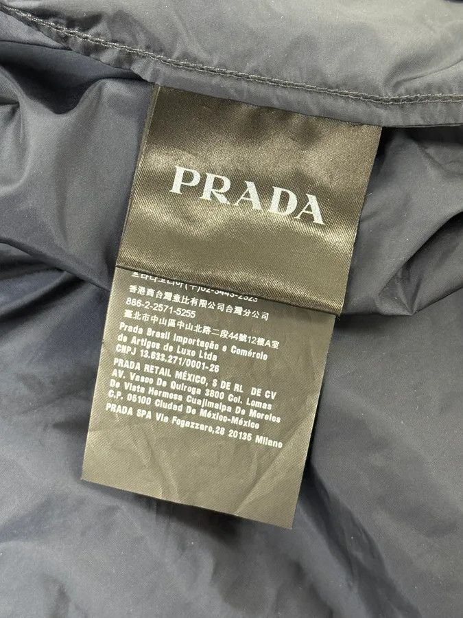 Prada SS2017 Prada Navy Logo Shoulder Patch Windbreaker Jacket Size US M / EU 48-50 / 2 - 16 Thumbnail