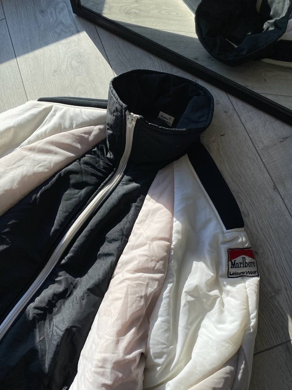 Marlboro Vintage Marlboro Down Avantgarde Puffer Jacket Y2K Size US L / EU 52-54 / 3 - 5 Thumbnail