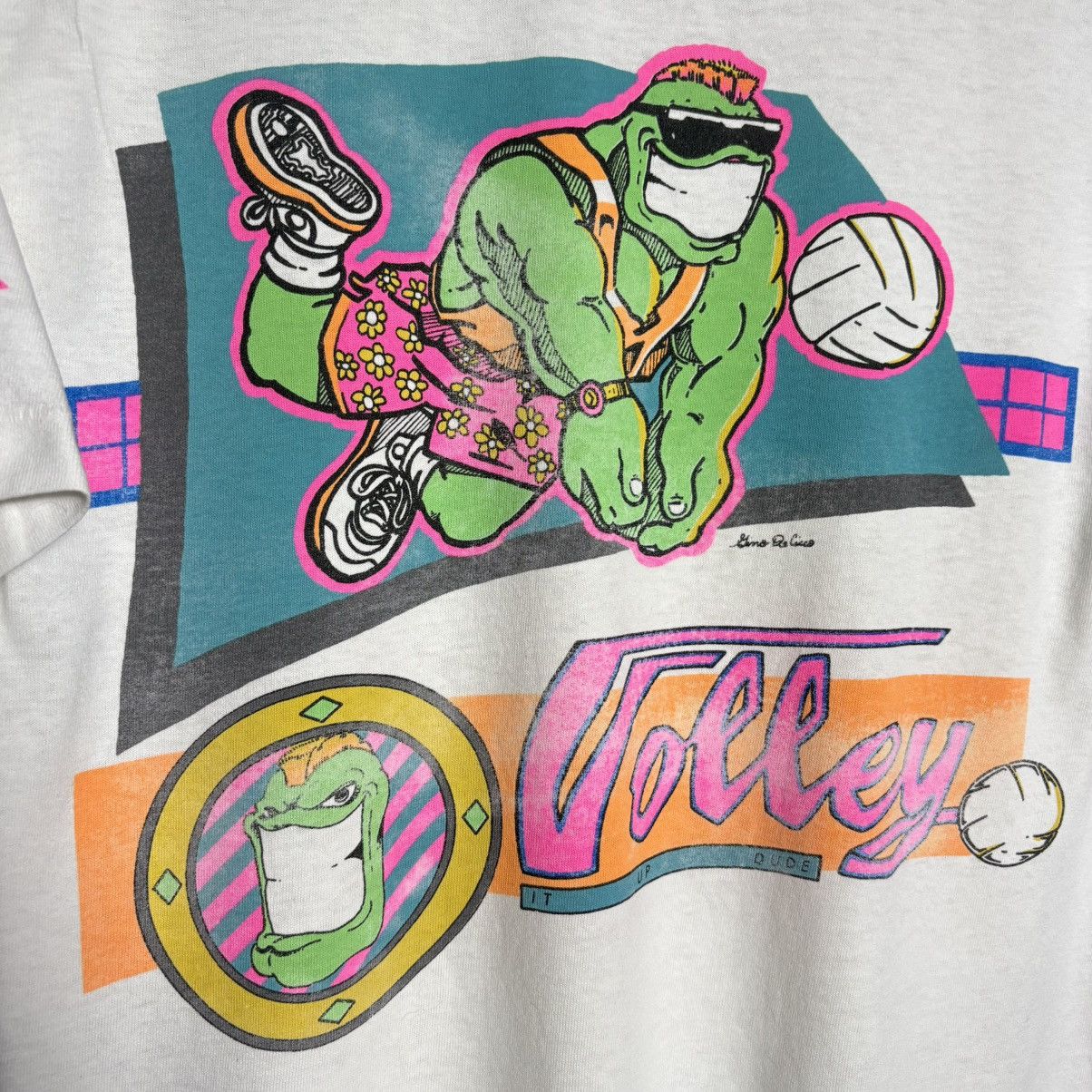 Vintage Vintage 90s Nuked Turtle Volley Graphic T-Shirt Size US M / EU 48-50 / 2 - 3 Thumbnail