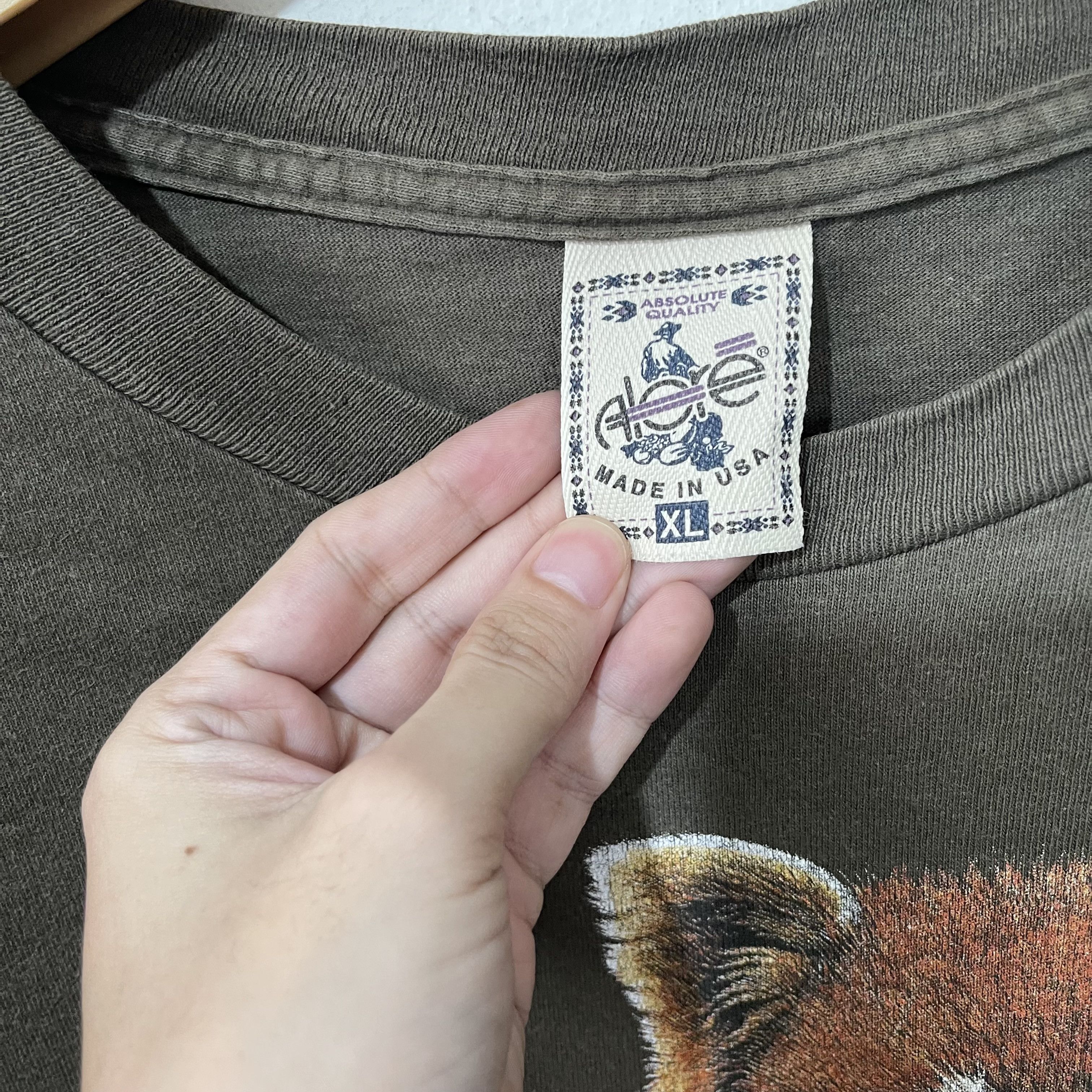 Vintage Vintage 90s Red Panda T-Shirt Size US XL / EU 56 / 4 - 5 Thumbnail