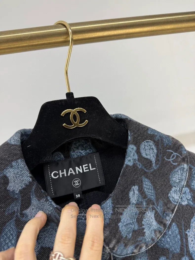 Chanel Chanel 21A Women's Castle Doll Collar Denim Jacket Size XS / US 0-2 / IT 36-38 - 2 Thumbnail