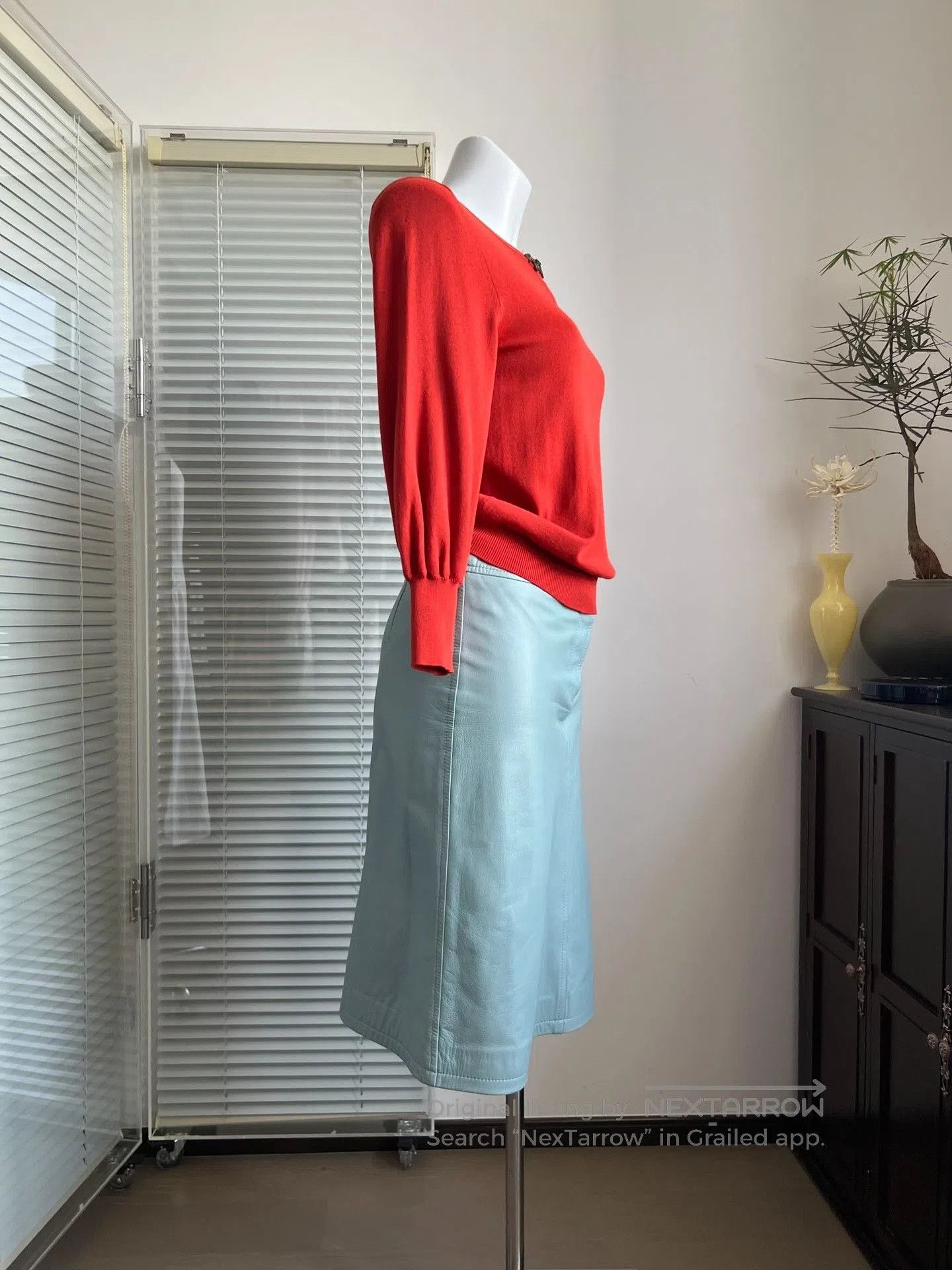 Vivienne Tam VIVIENNETAM Red 7-Sleeve Dragon Button Knit. Size M / US 6-8 / IT 42-44 - 3 Thumbnail