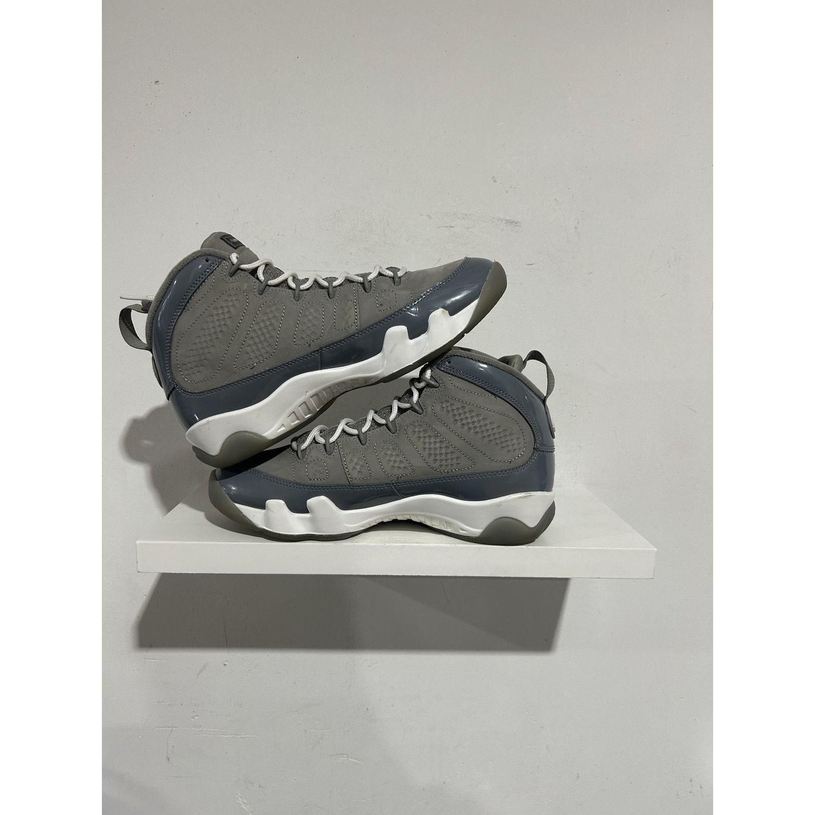 Jordan Brand JORDAN 9 COOL GREY SIZE 8 PREOWNED Size US 8 / EU 41 - 2 Thumbnail