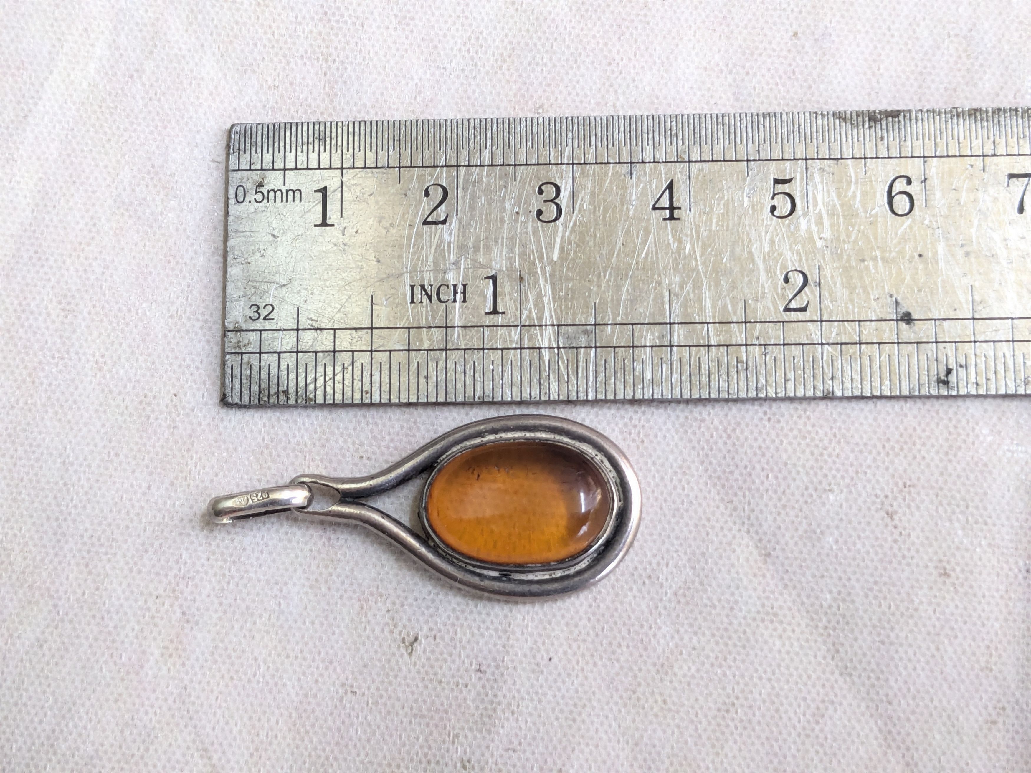 Jewelry × Vintage Vintage Sterling Silver Pendant Orange Amber Size ONE SIZE - 12 Thumbnail