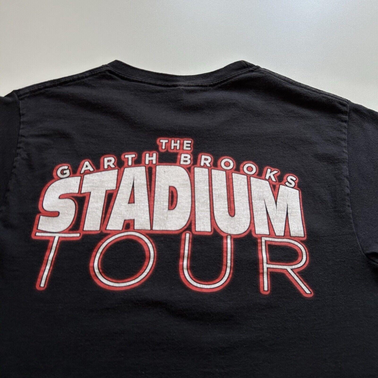 Band Tees Vintage Y2K Garth Brooks Canada Tour T Shirt Small Black Size US S / EU 44-46 / 1 - 4 Thumbnail