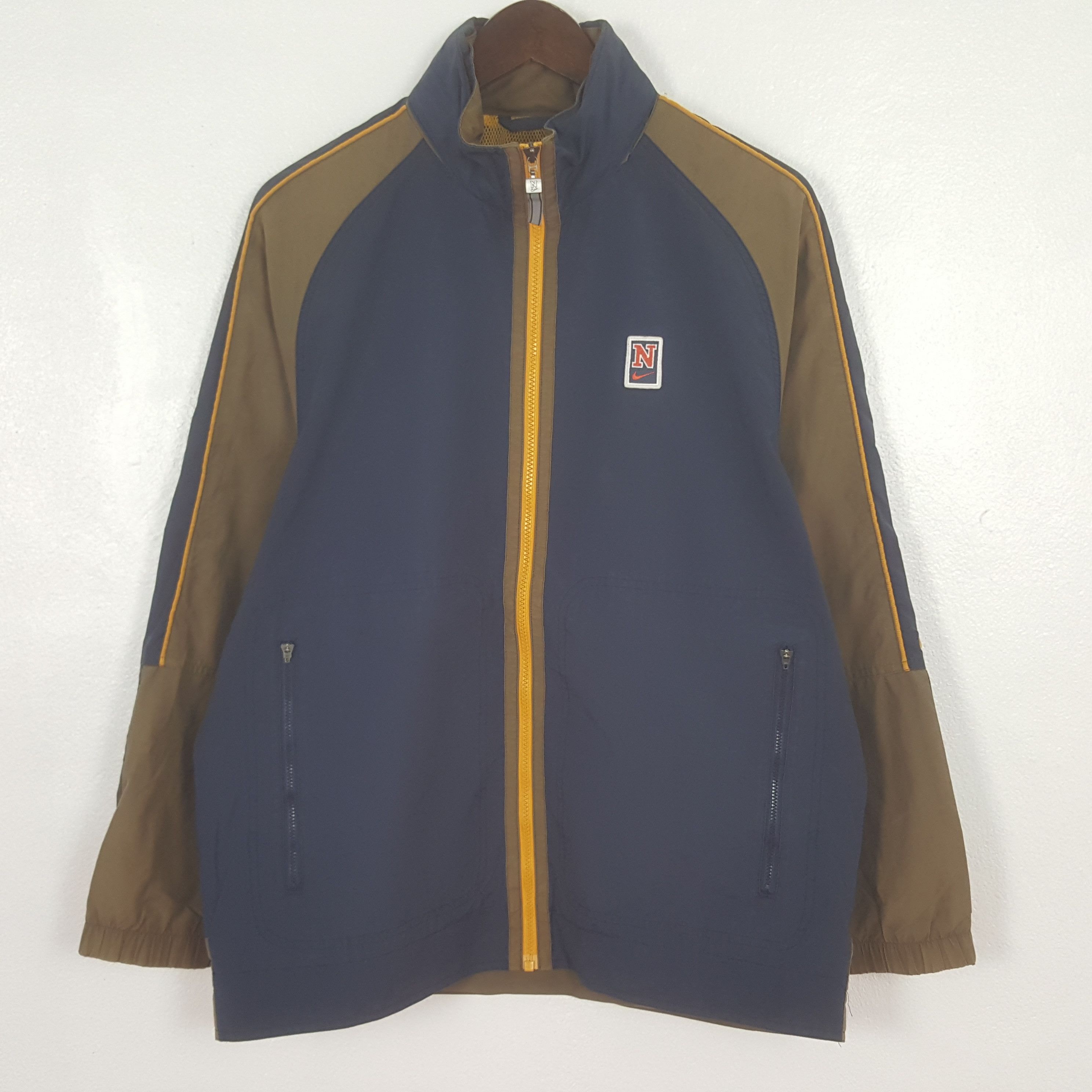 Nike Vintage Nike N Windbreaker Sport Jacket Size US M / EU 48-50 / 2 - 1 Thumbnail