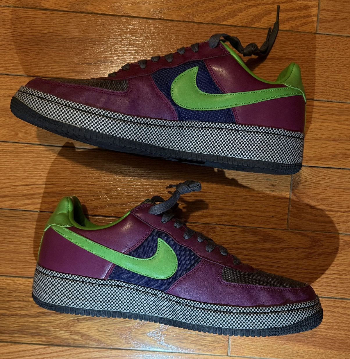 Nike Nike inside out joker sneaker Size US 13 / EU 46 - 1 Thumbnail