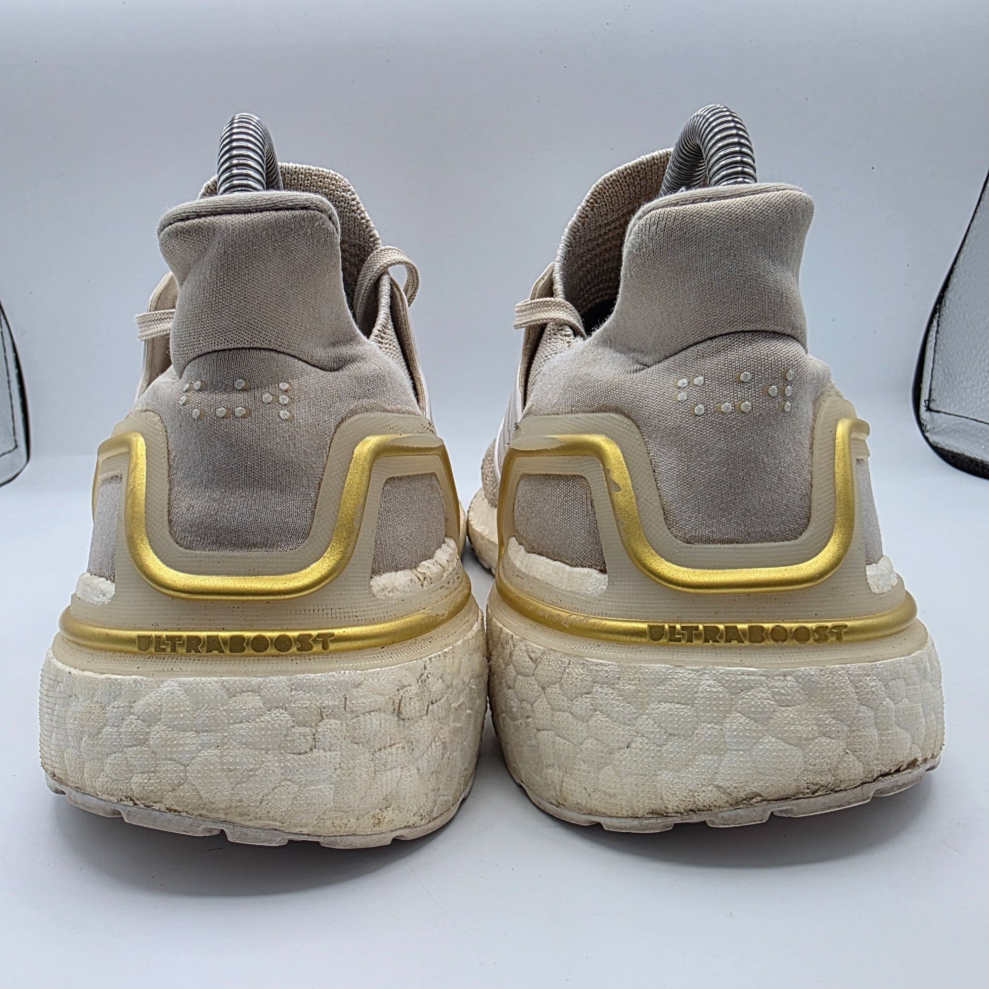 Adidas Adidas Ultraboost 20 Womens size 8 White Gold Athletic Shoes Size US 8 / IT 38 - 5 Thumbnail