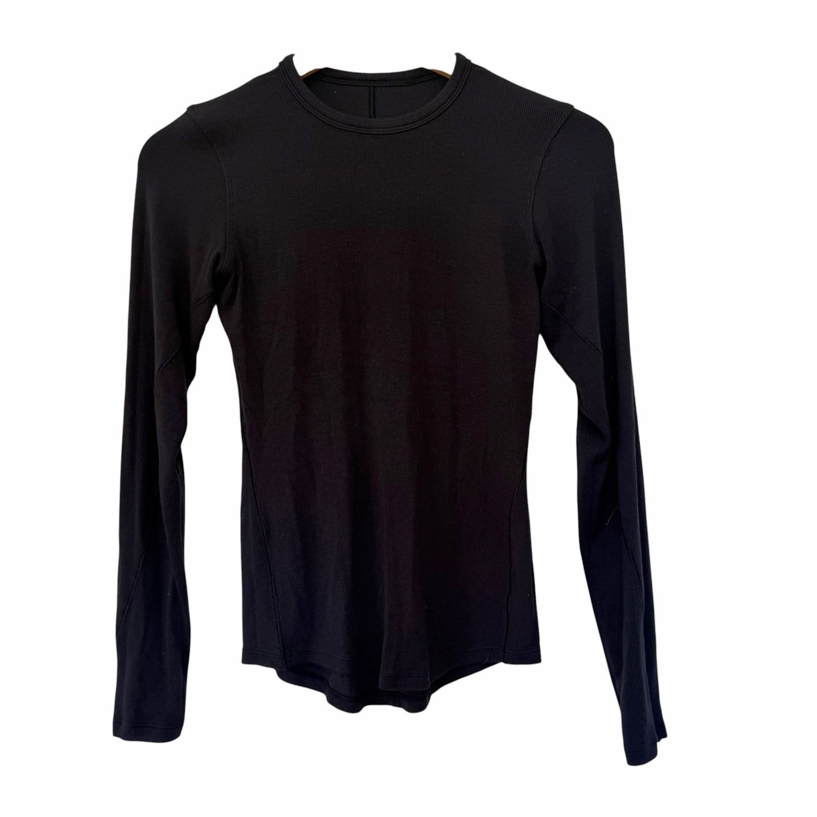 Lululemon Lululemon Black Hold Tight Ribbed Long Sleeve Shirt Sz XS/S Size S / US 4 / IT 40 - 1 Thumbnail