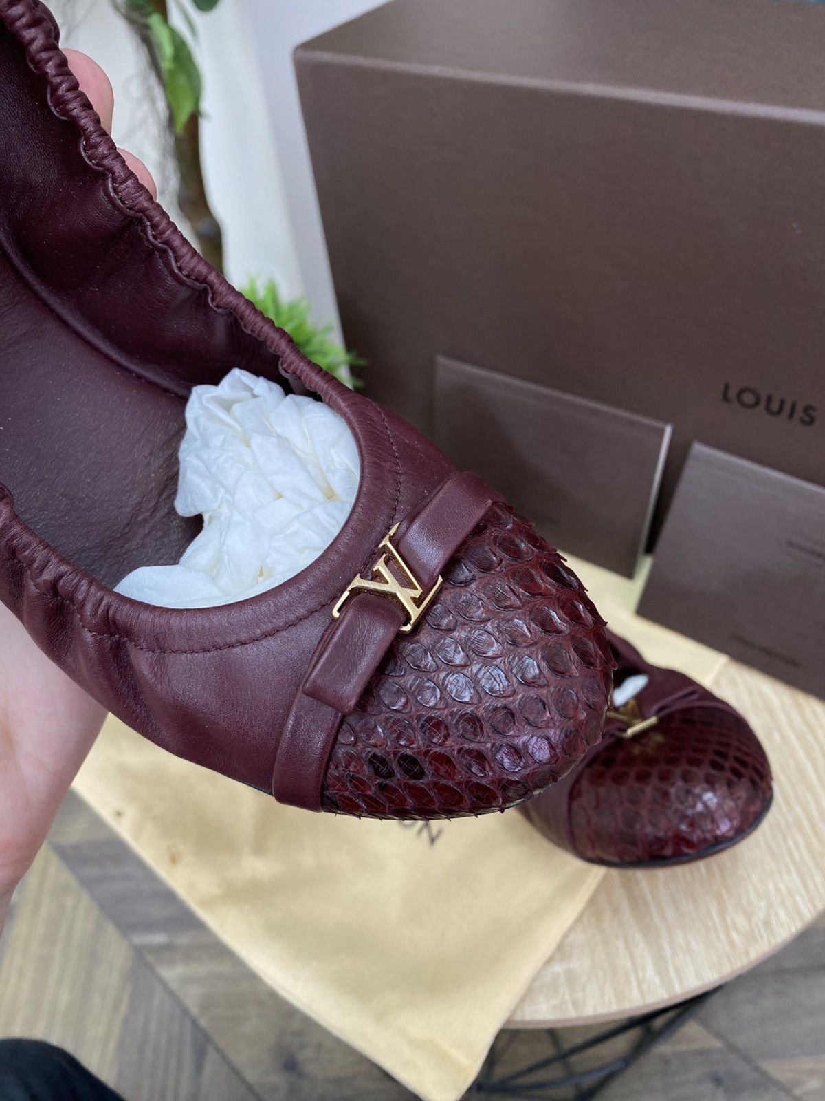 Louis Vuitton Vintage Louis Vuitton Maroon Leather Reptile Ballet Flats Size US 9 / IT 39 - 9 Thumbnail