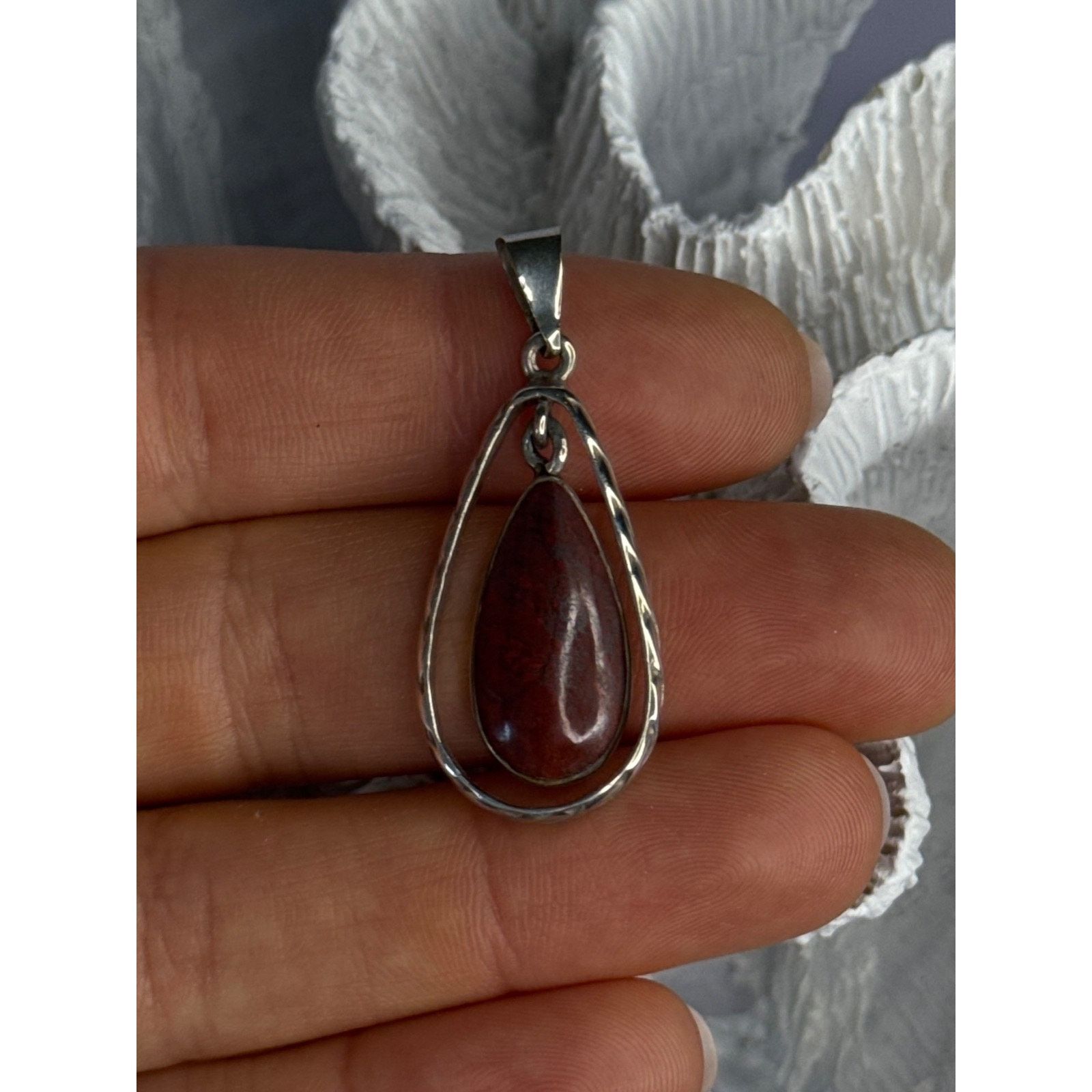 Jewelry VINTAGE 925 STERLING SILVER CARNELIAN PENDANT Size ONE SIZE - 1 Thumbnail