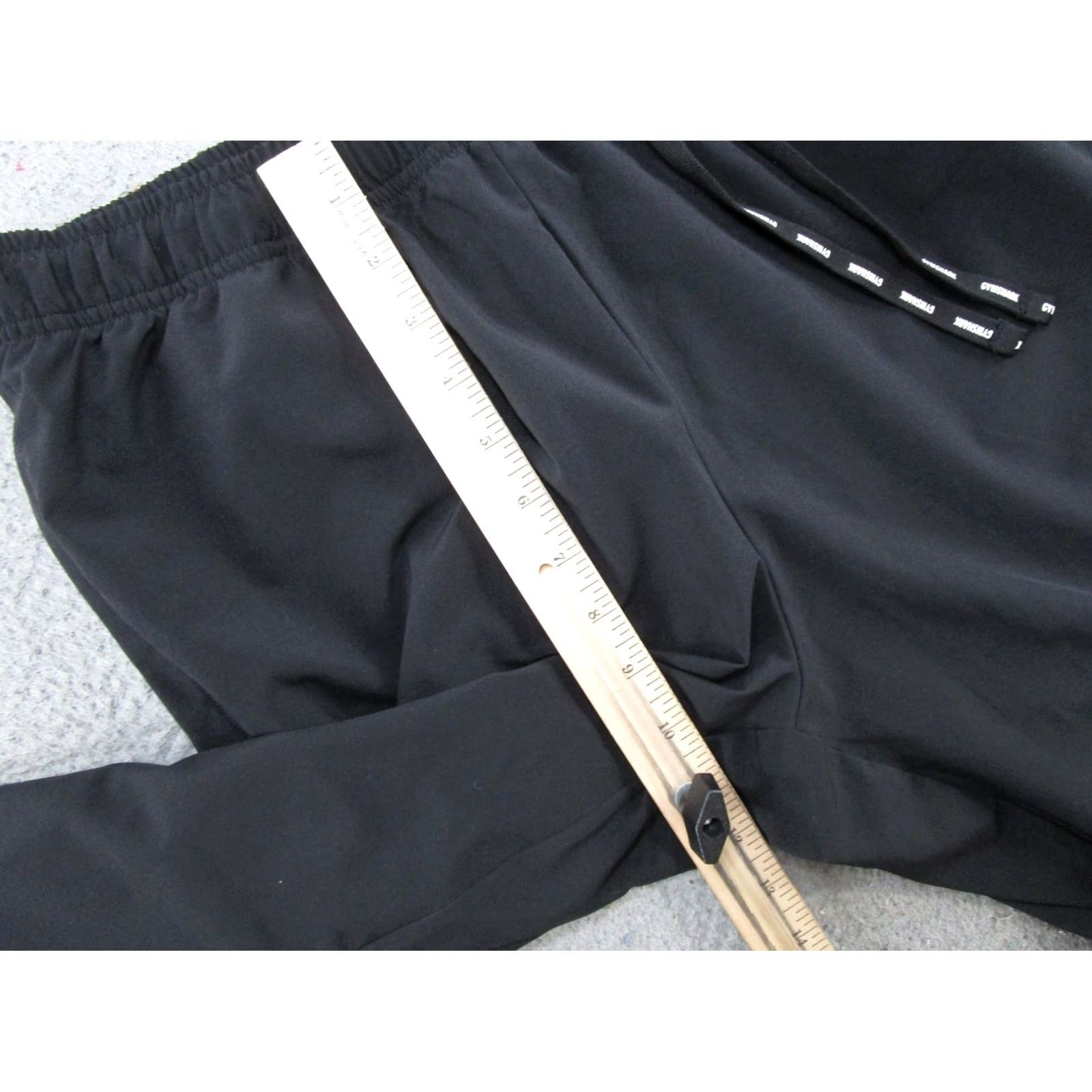 Gymshark Gymshark Men’s Athletic Sweat Pants L Black Drawstring - Jogger, Pockets, Tapered Fit, Activewear, Gym & Training, Regular Size Size US 33 - 6 Thumbnail
