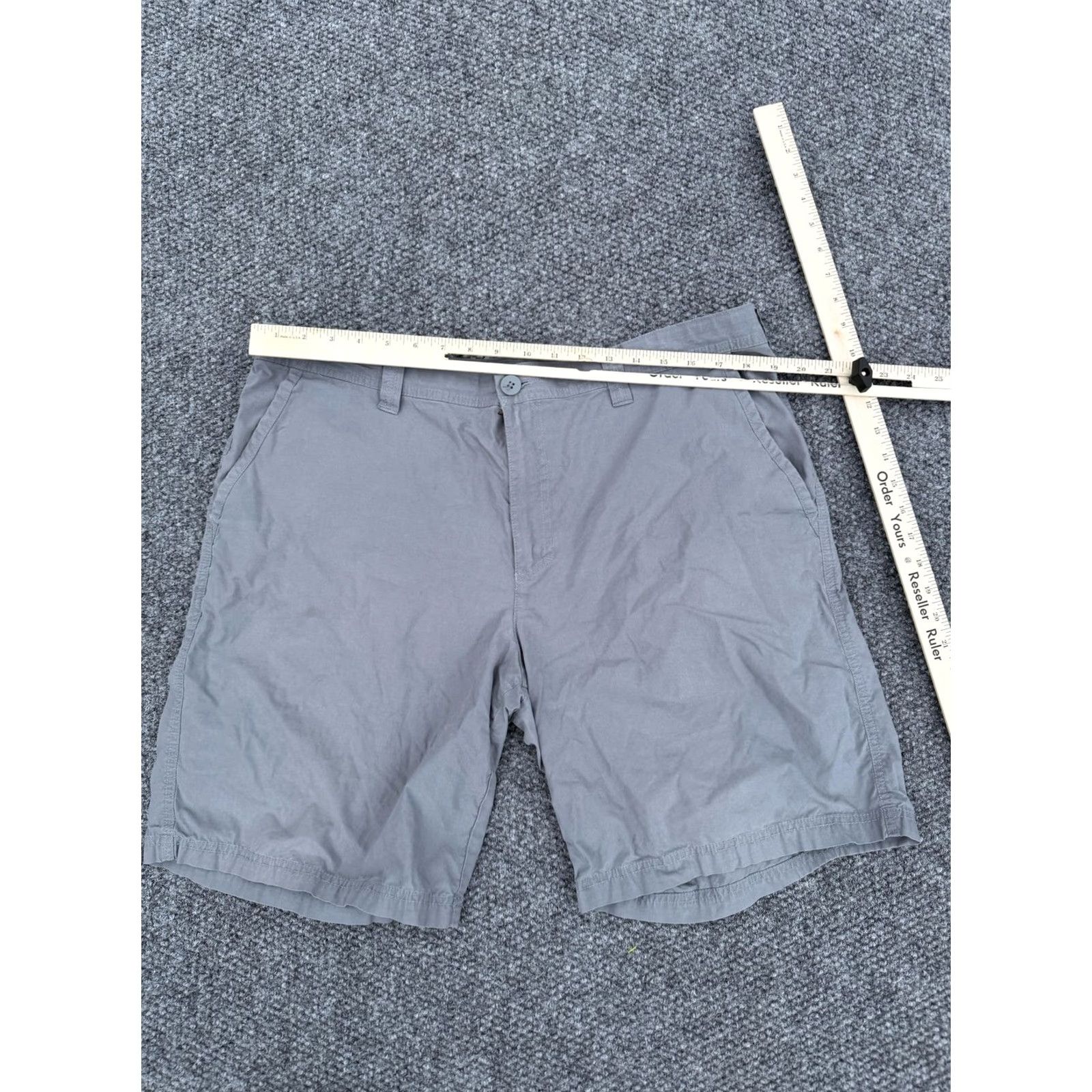 Vintage Columbia Shorts Mens 38 Gray Chino Canvas Cotton Casual Zip Fly Pockets Summer Size US 38 / EU 54 - 4 Thumbnail