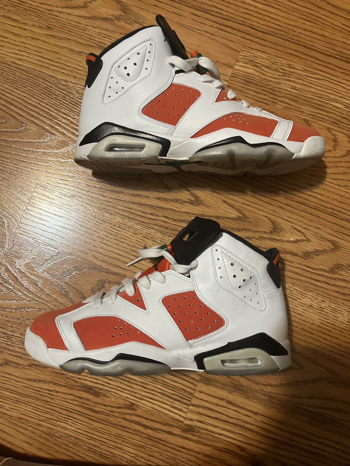 Jordan Brand AIR JORDAN 6 RETRO Size US 7 / EU 40 - 1 Thumbnail