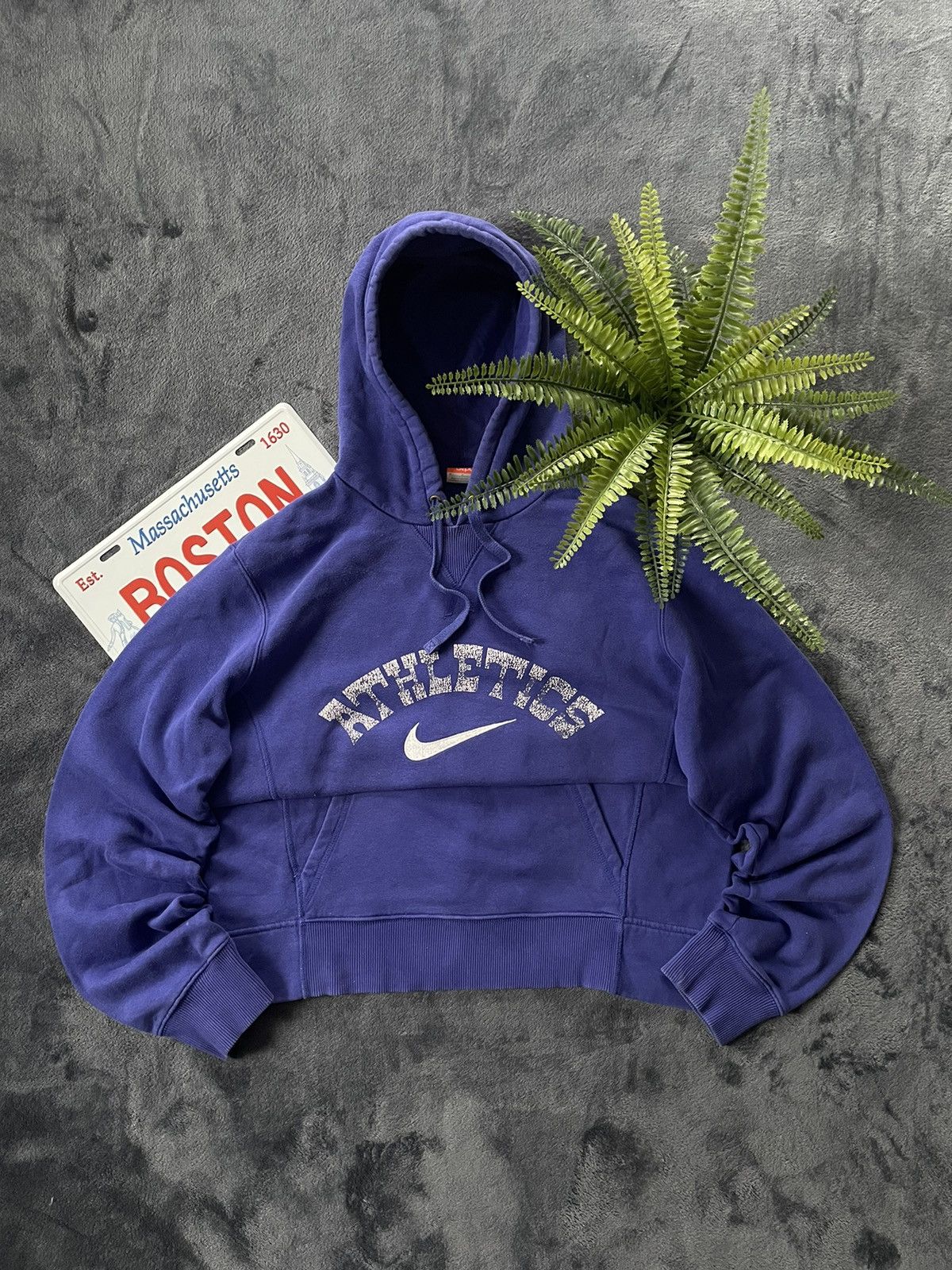 Nike × Vintage 👾 NIKE ATHLETICS SPELLOUT BIG SWOOSH HOODIE Y2K 90’S Size US M / EU 48-50 / 2 - 1 Thumbnail