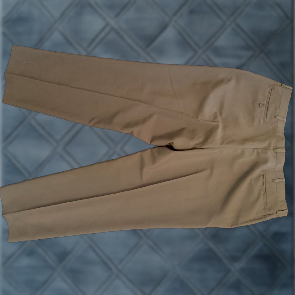 Haggar Haggar Men Brown Pleated Front Dress Pants Size 36 x 34, Regular, Classic Fit, Straight Leg, Zip, Pockets, Machine Washable, Vintage No Size US 36 / EU 52 - 1 Thumbnail