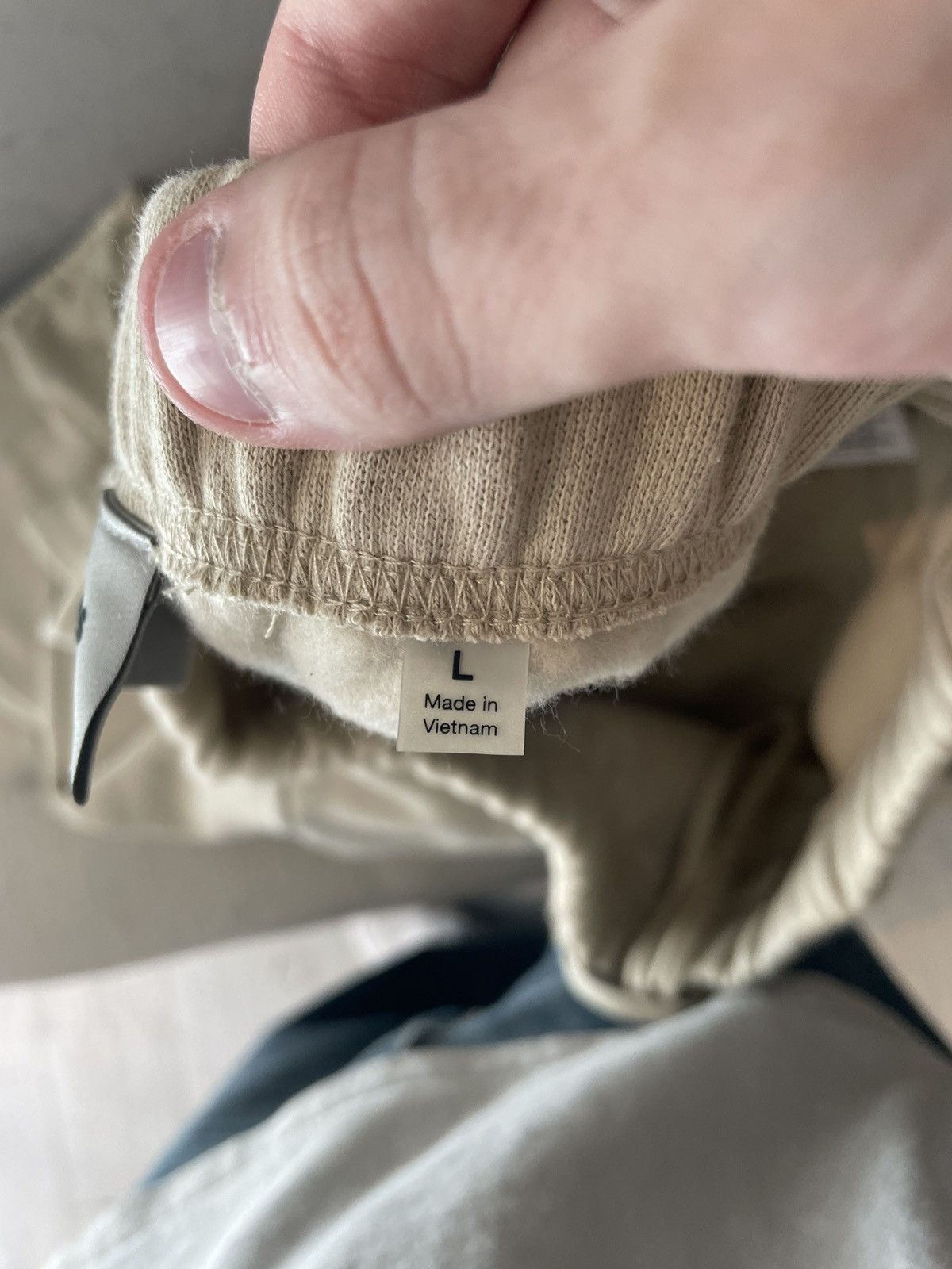 Essentials × Fear of God Fear of God Essentials Linen Sweat Pants L Size US 34 / EU 50 - 4 Thumbnail