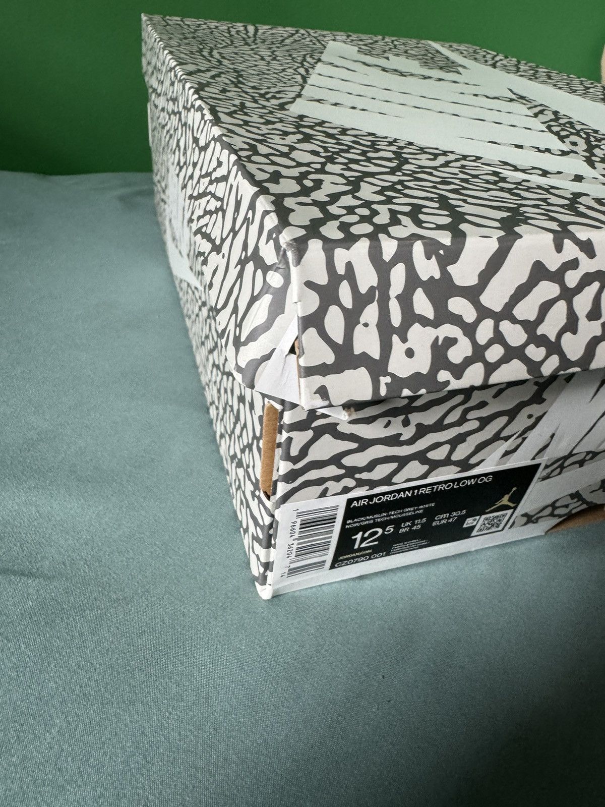 Jordan Brand Nike Air Jordan 1 Low OG Black Cement 2023 Size US 12.5 / EU 45-46 - 9 Thumbnail