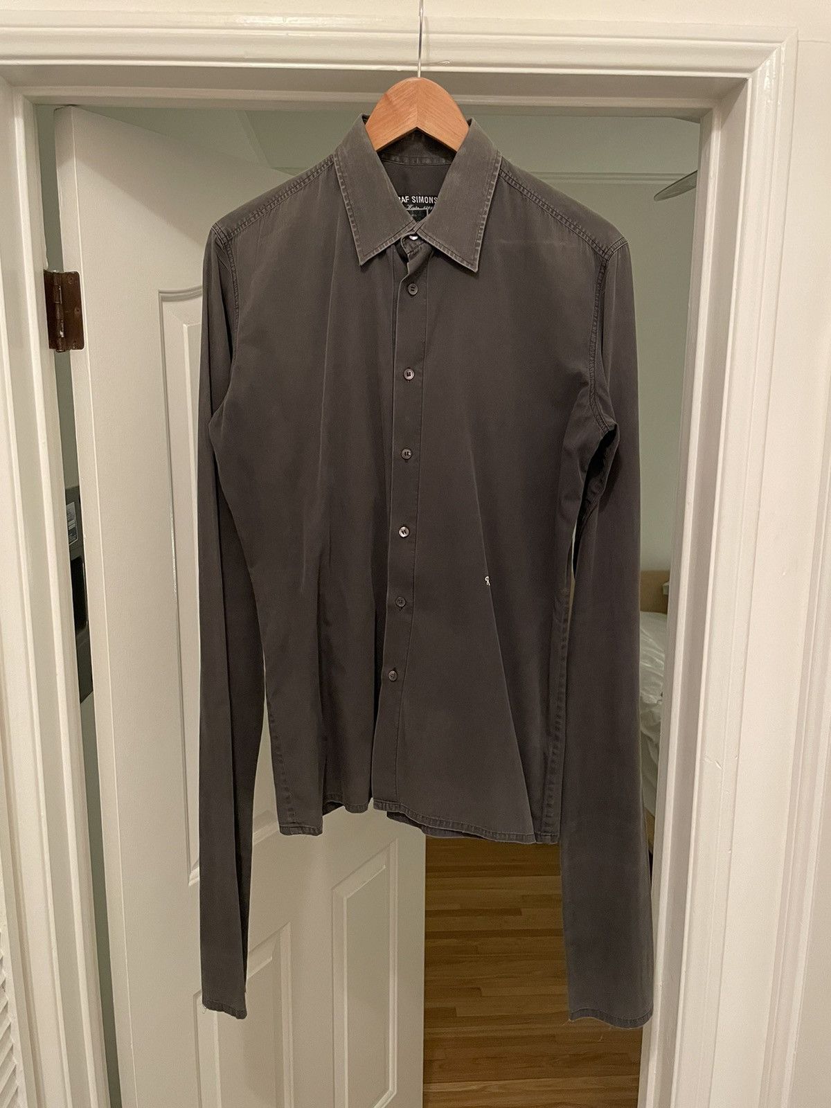image of Raf Simons Aw1999 Elongated Sleeve Shirt in Grey, Men's (Size Medium)
