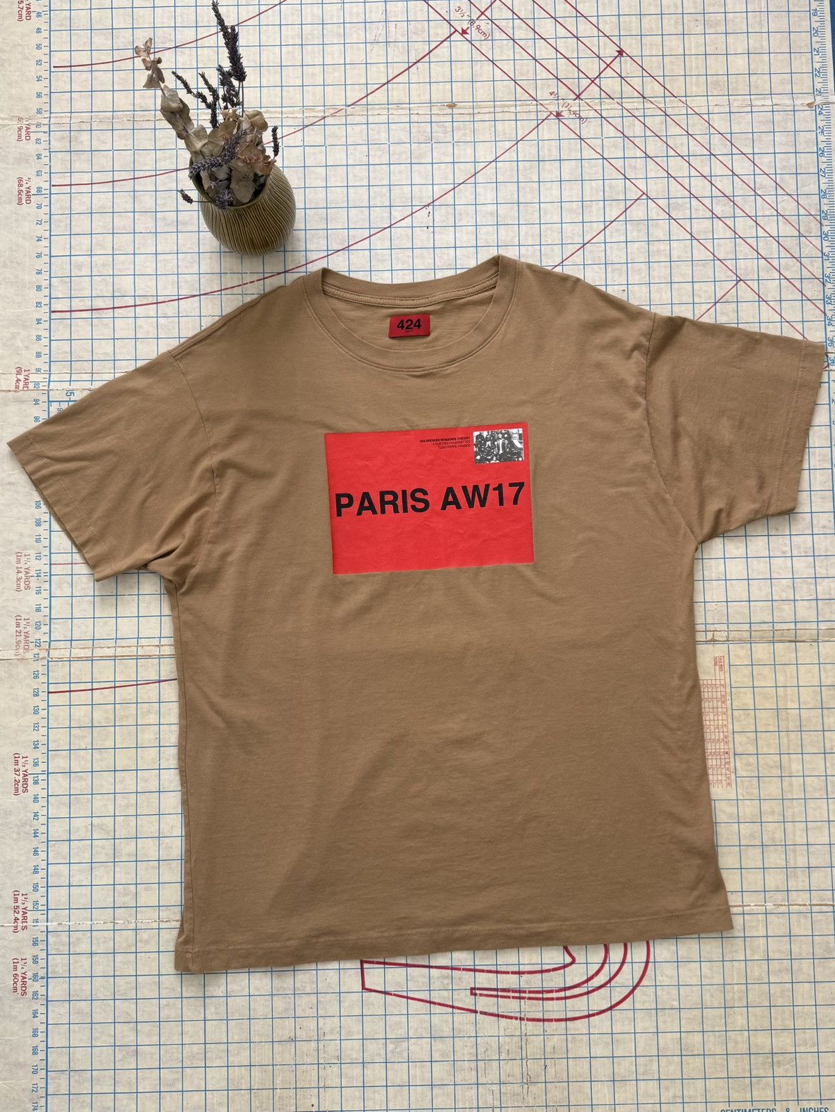 424 Paris AW 17 Tee Brown Men’s Size XXL Broken Windows