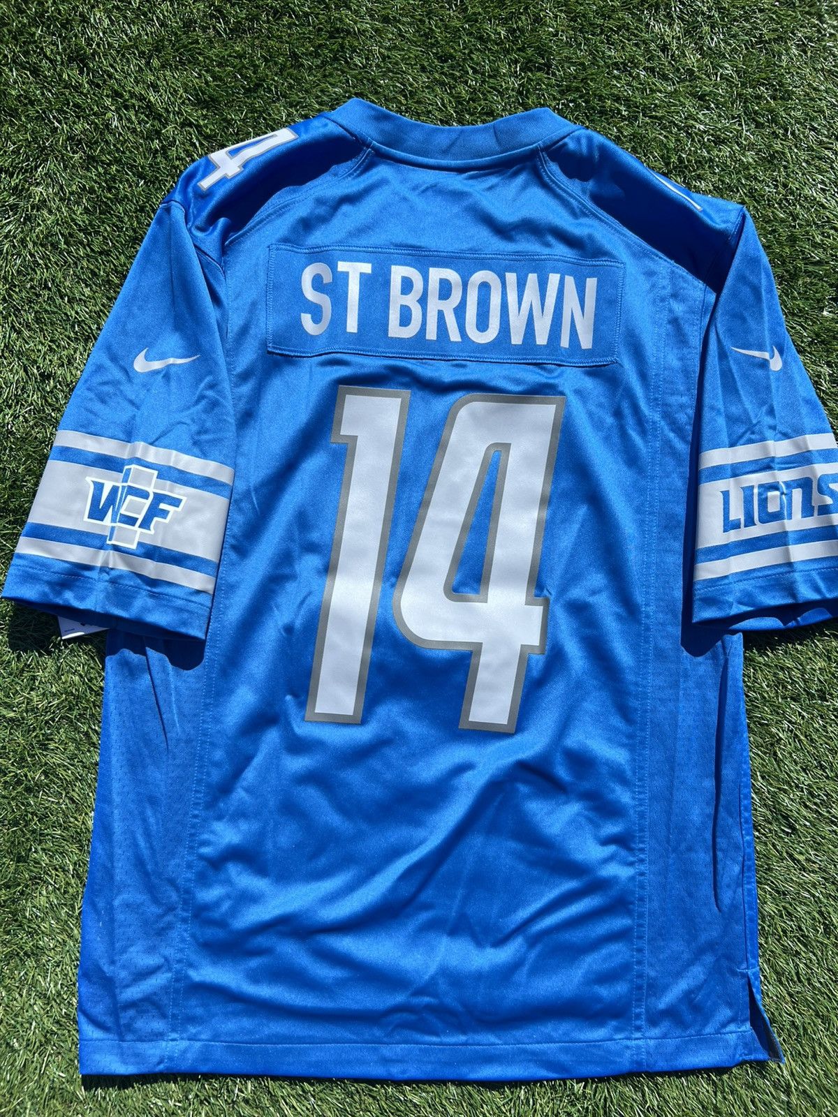Nike Men’s Large | Amon-Ra St. Brown Detroit Lions Nike NFL Size US L / EU 52-54 / 3 - 1 Thumbnail