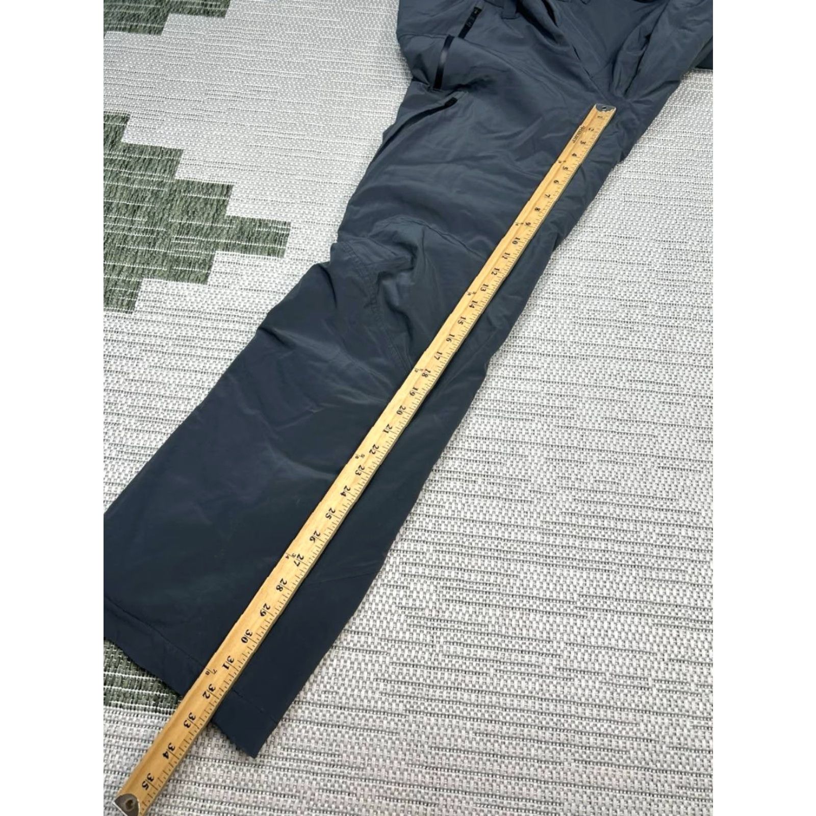 Vintage Capranea Sardona Pants Mens Small Gray Stretch Adjustable Water Repellent Capranea Sardona Pants Mens Small Gray Stretch Adjustable Water Repellent Size US 33 - 6 Thumbnail