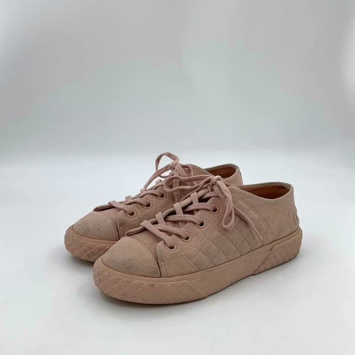 Chanel Chanel Pink Quilted Lace-Up Flat Shoes Size US 6 / IT 36 - 1 Thumbnail