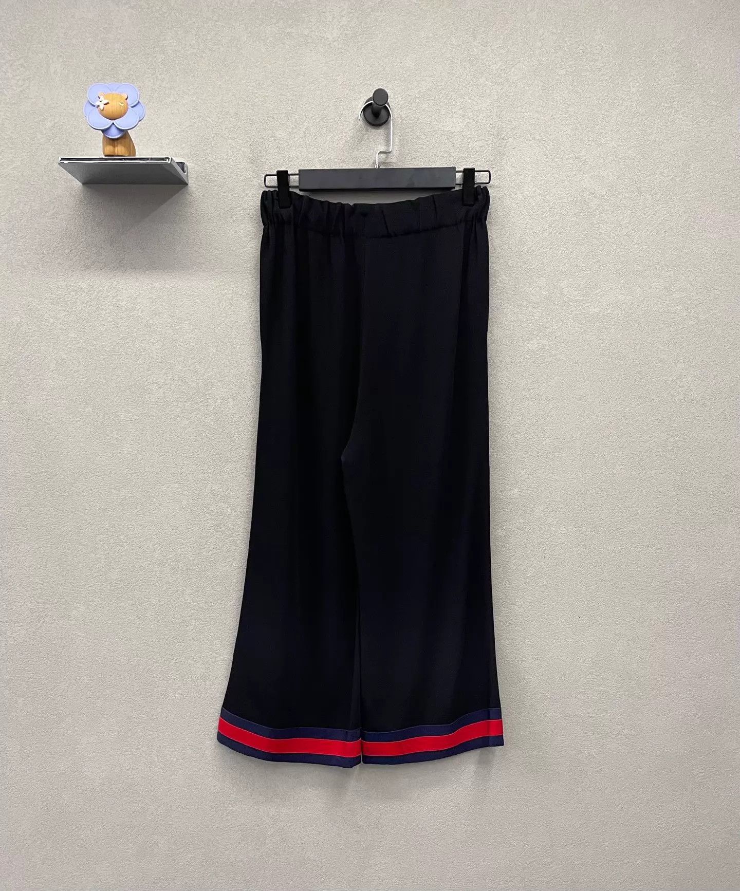 Gucci Gucci Black Stripe Side Pants Size 25" / US 0 / IT 36 - 2 Thumbnail