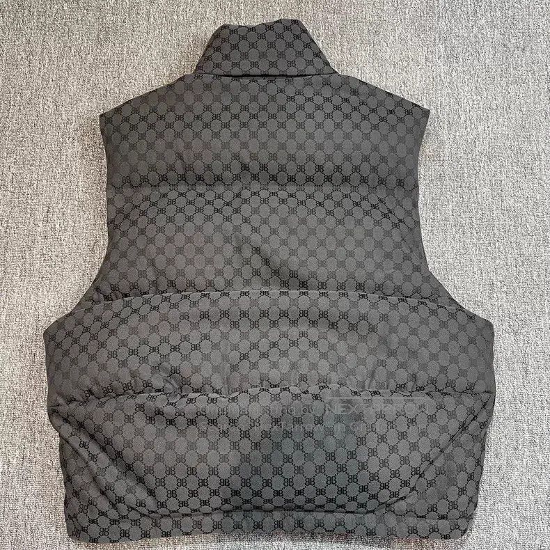 Balenciaga Balenciaga Floral Printed Puffer Vest Size XXS / US 00 / IT 34 - 2 Thumbnail