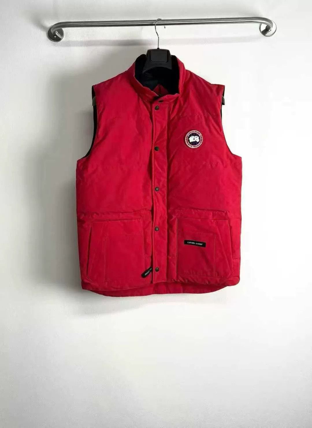 Canada Goose canada goose red down vest size large Size US L / EU 52-54 / 3 - 1 Thumbnail