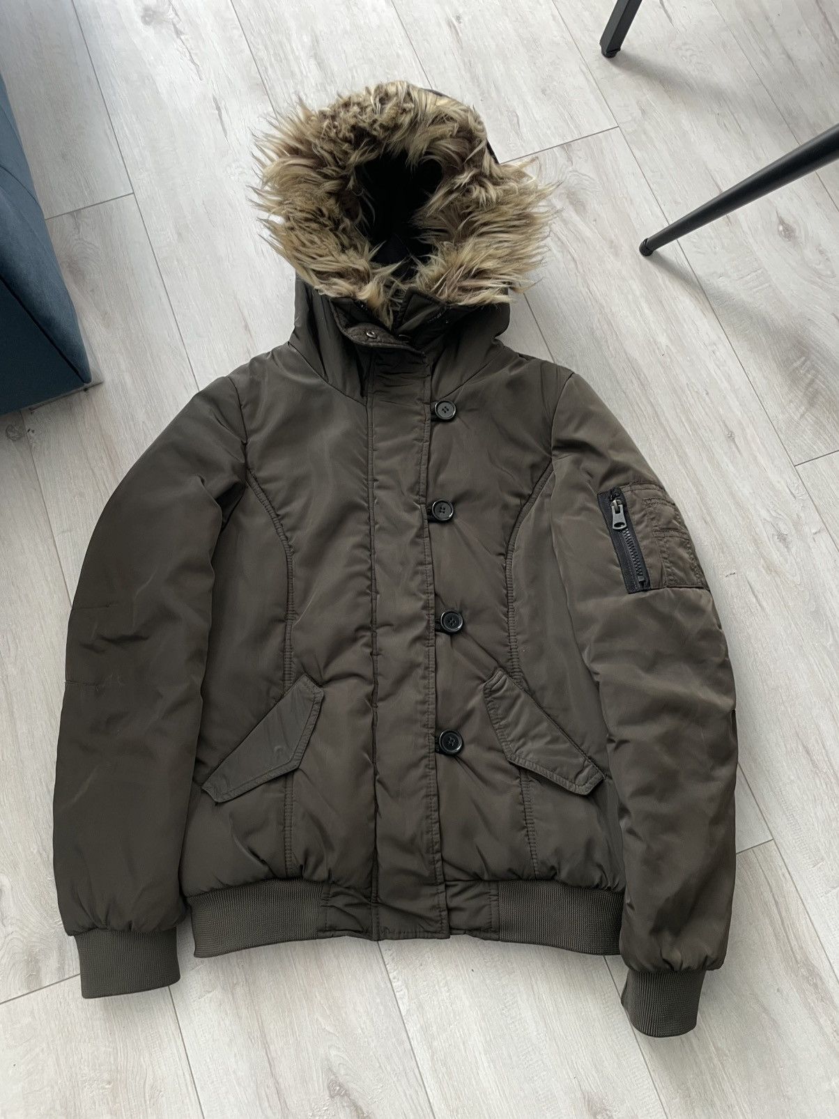 Vintage Vintage Y2K Fur Bomber Avant Garde 00’s Size M / US 6-8 / IT 42-44 - 1 Thumbnail