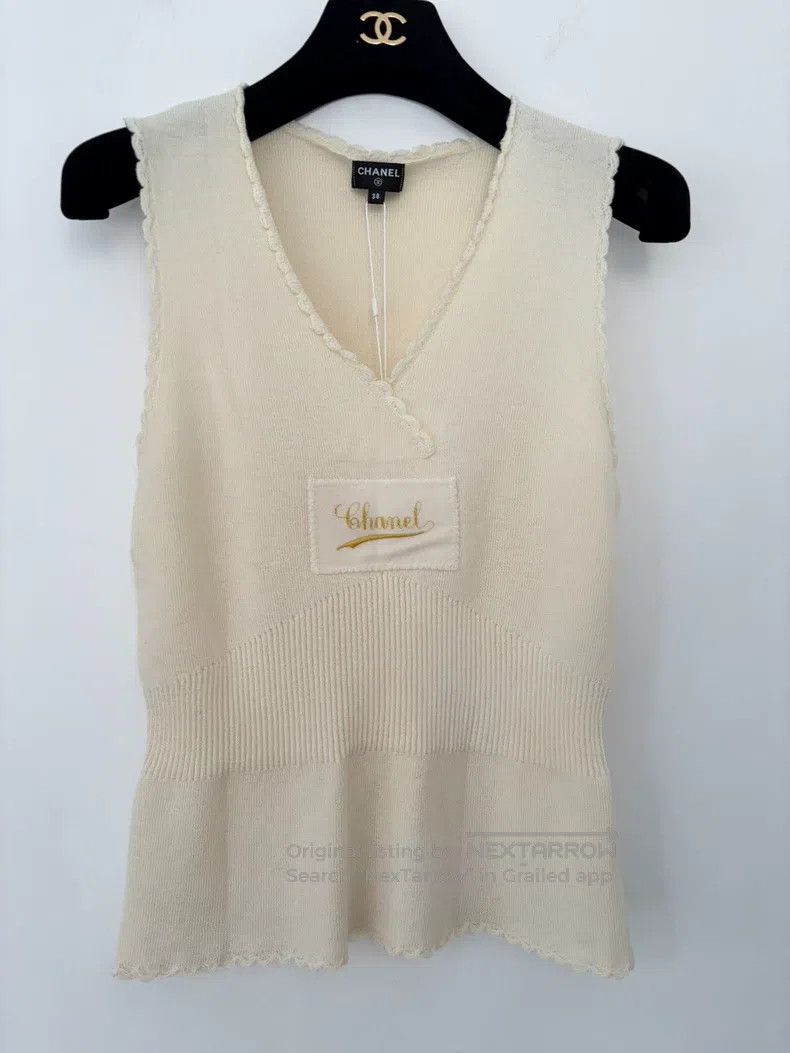 Chanel Chanel Autumn and winter wool letter logo embroidery V-nec Size XS / US 0-2 / IT 36-38 - 1 Thumbnail