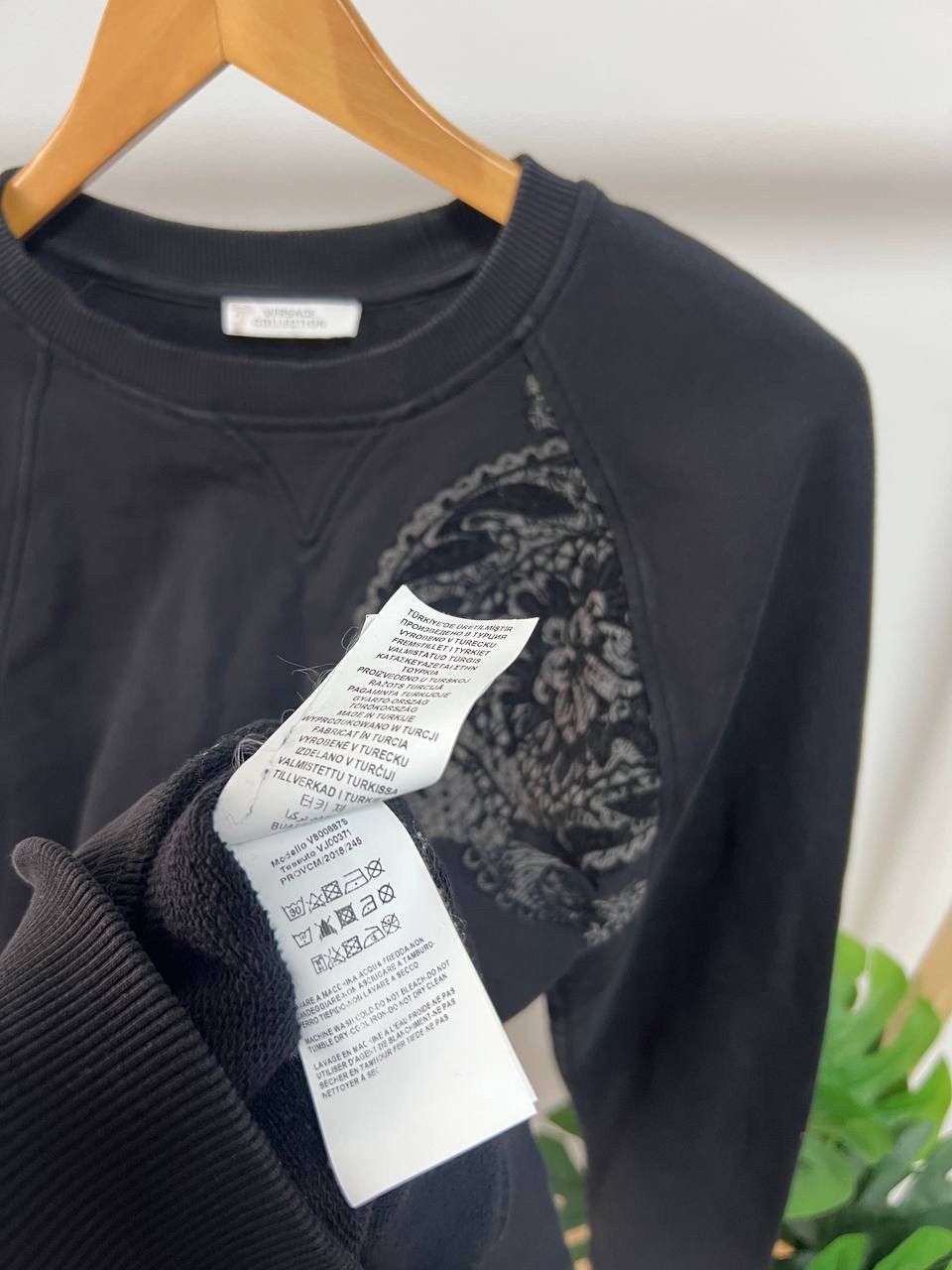 Versace Versace Collection Crewneck Sweater Black Size Medium Size US M / EU 48-50 / 2 - 7 Thumbnail