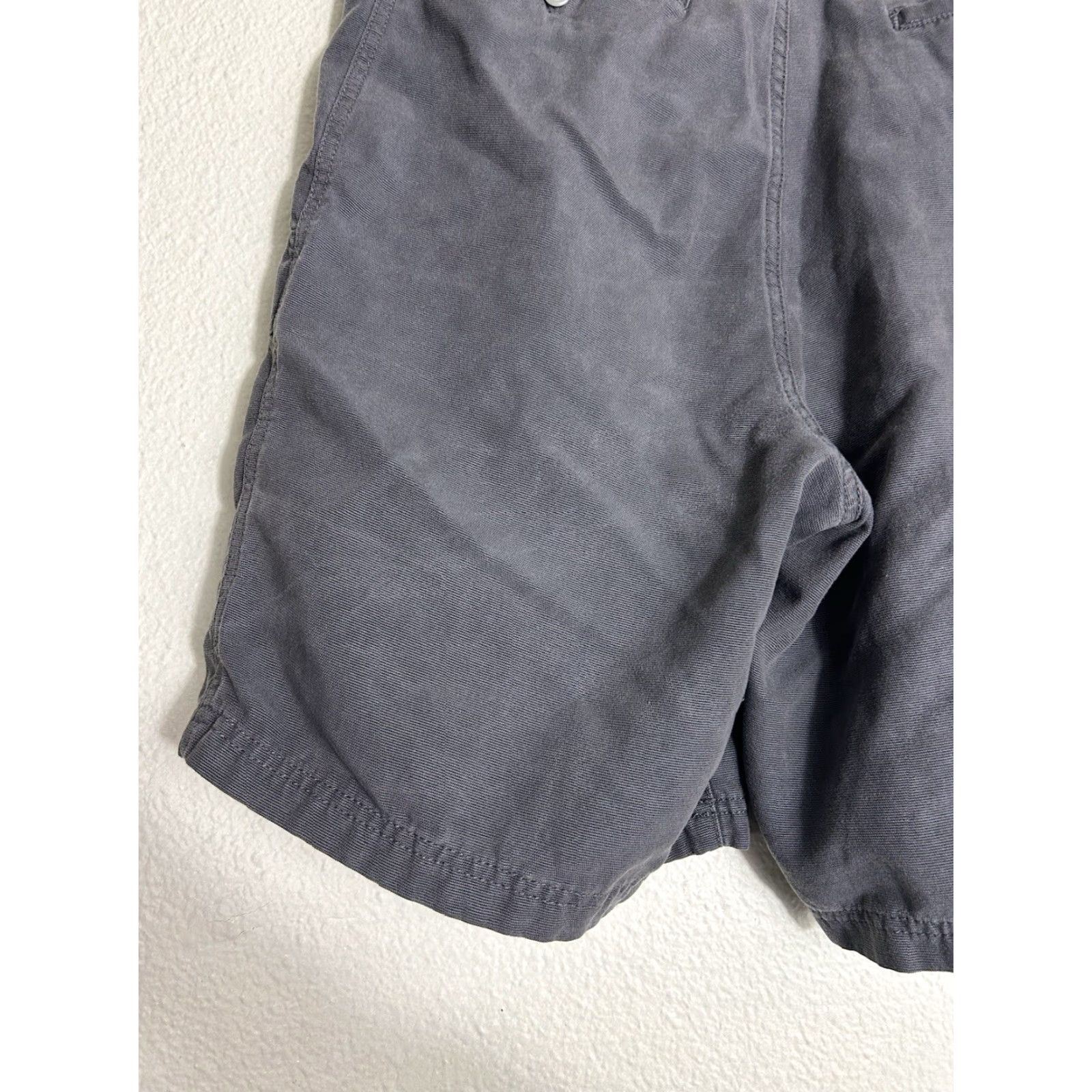 Tommy Bahama Tommy Bahama Cargo Shorts Mens 35 Gray Cotton Blend Lightweight Pockets Easy Care Professional Size US 35 - 6 Thumbnail