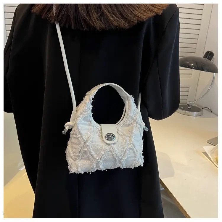 Other Frail Detailed Fuzzy Hobo Mini Bag Aesthetic Pinterest y2k Size ONE SIZE - 4 Thumbnail
