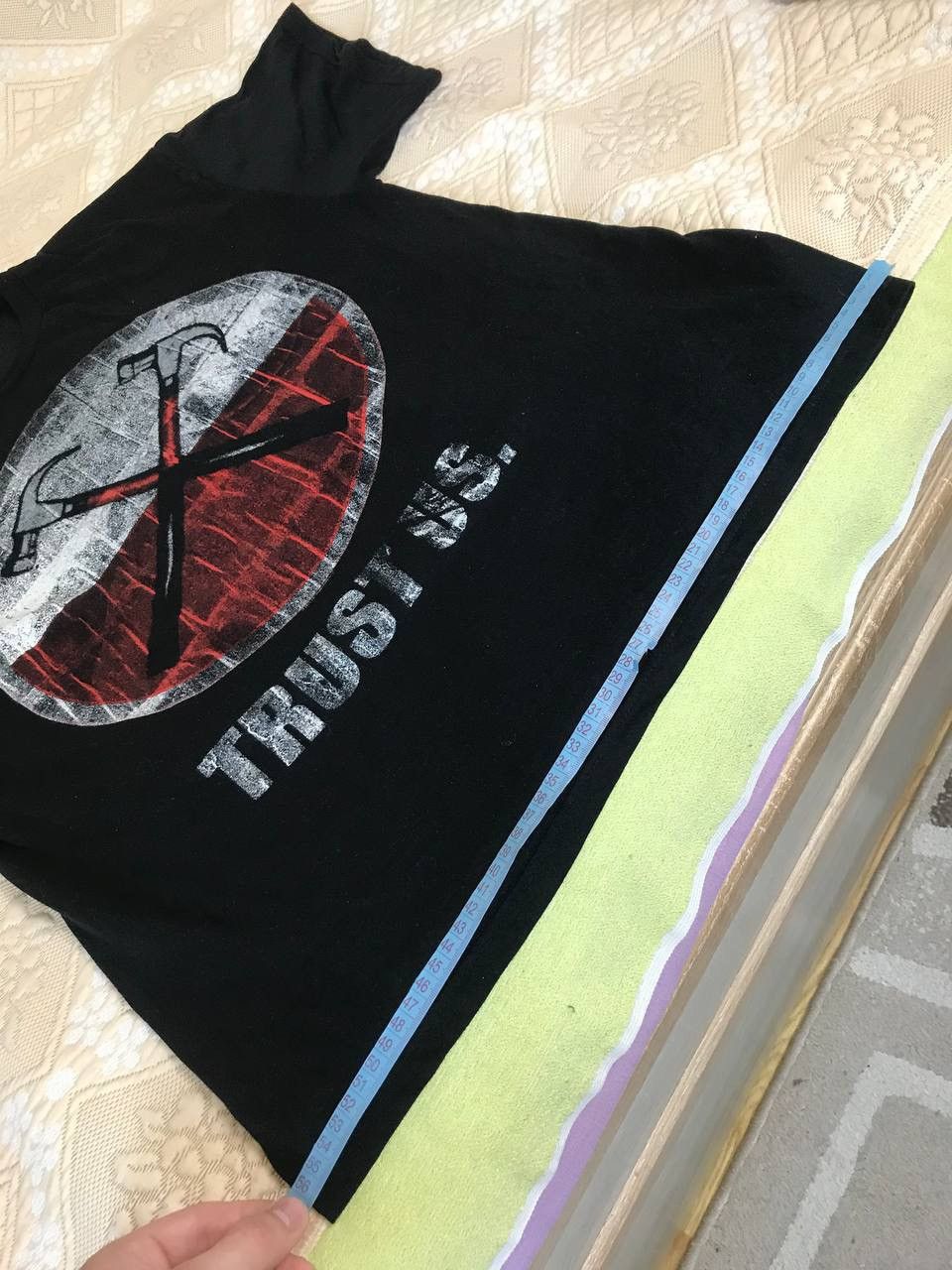 Vintage 🔥 2011 Pink Floyd Roger Waters The Wall Live Tour T Shirt Size US XL / EU 56 / 4 - 13 Thumbnail