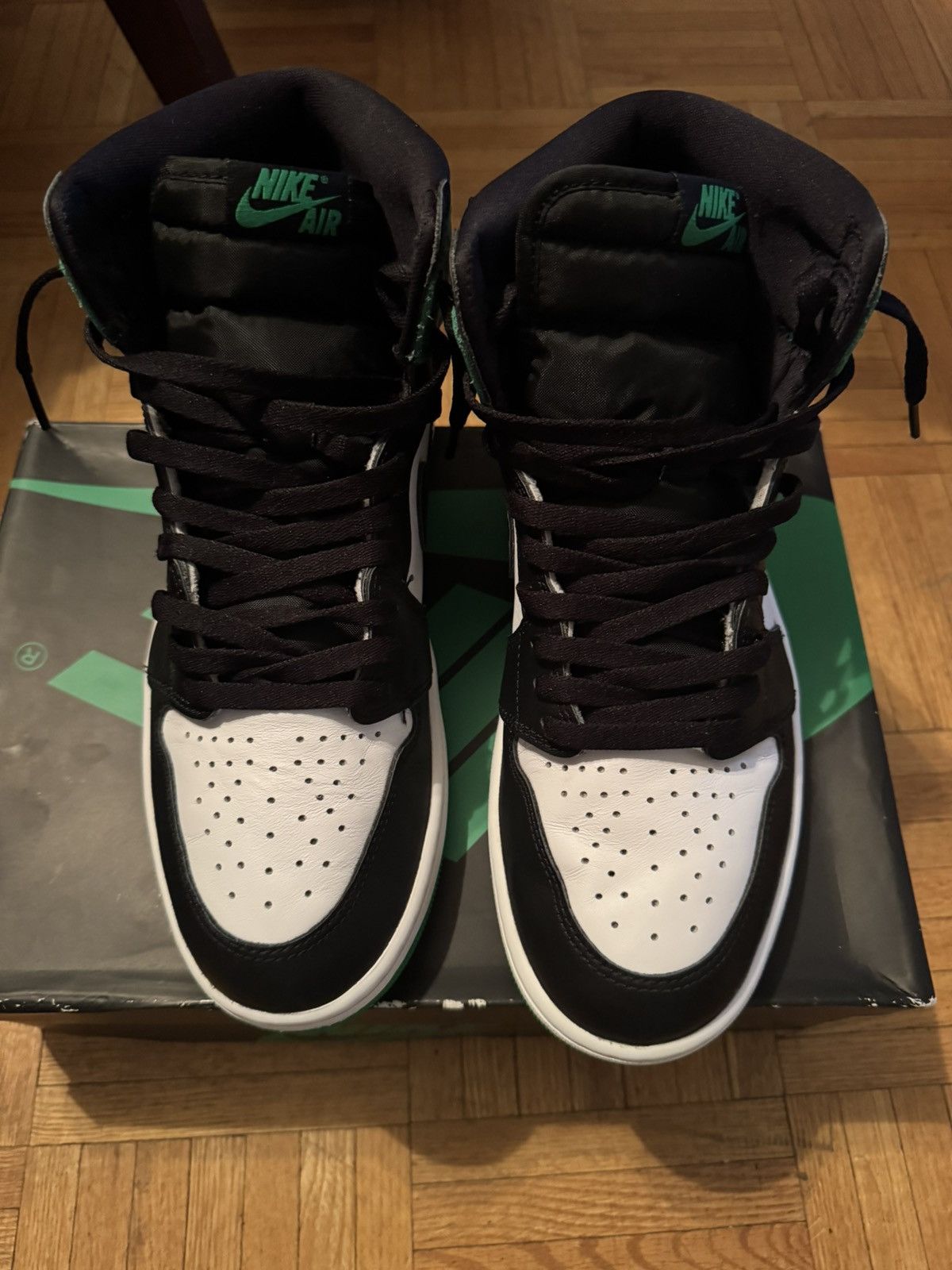 Jordan Brand Jordan 1 Pine Green 1.0 Size US 10 / EU 43 - 7 Thumbnail