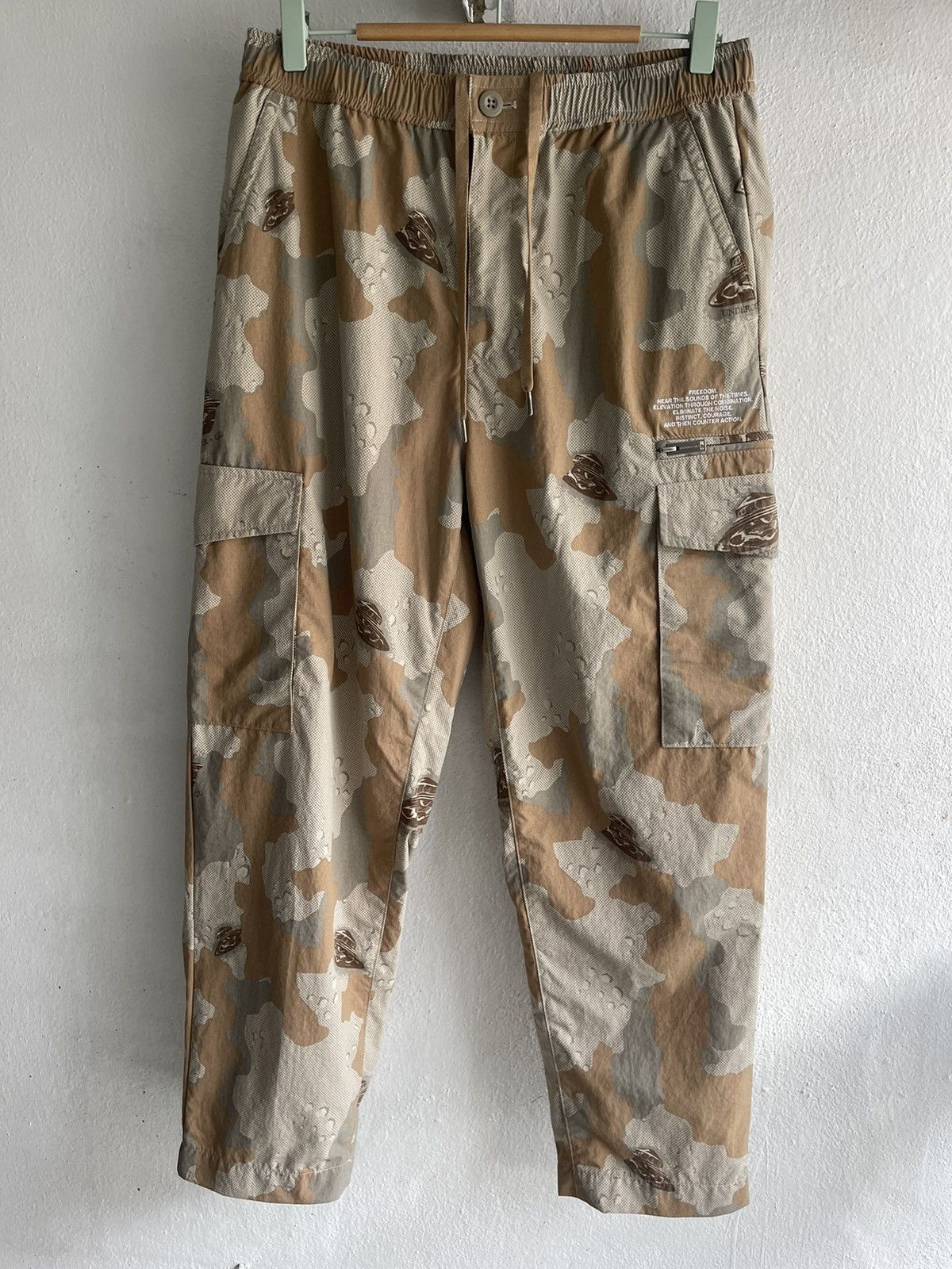 GU × Jun Takahashi × Undercover Offer🔥Undercover Gu cargo pant Military camouflage Size US 30 / EU 46 - 2 Thumbnail