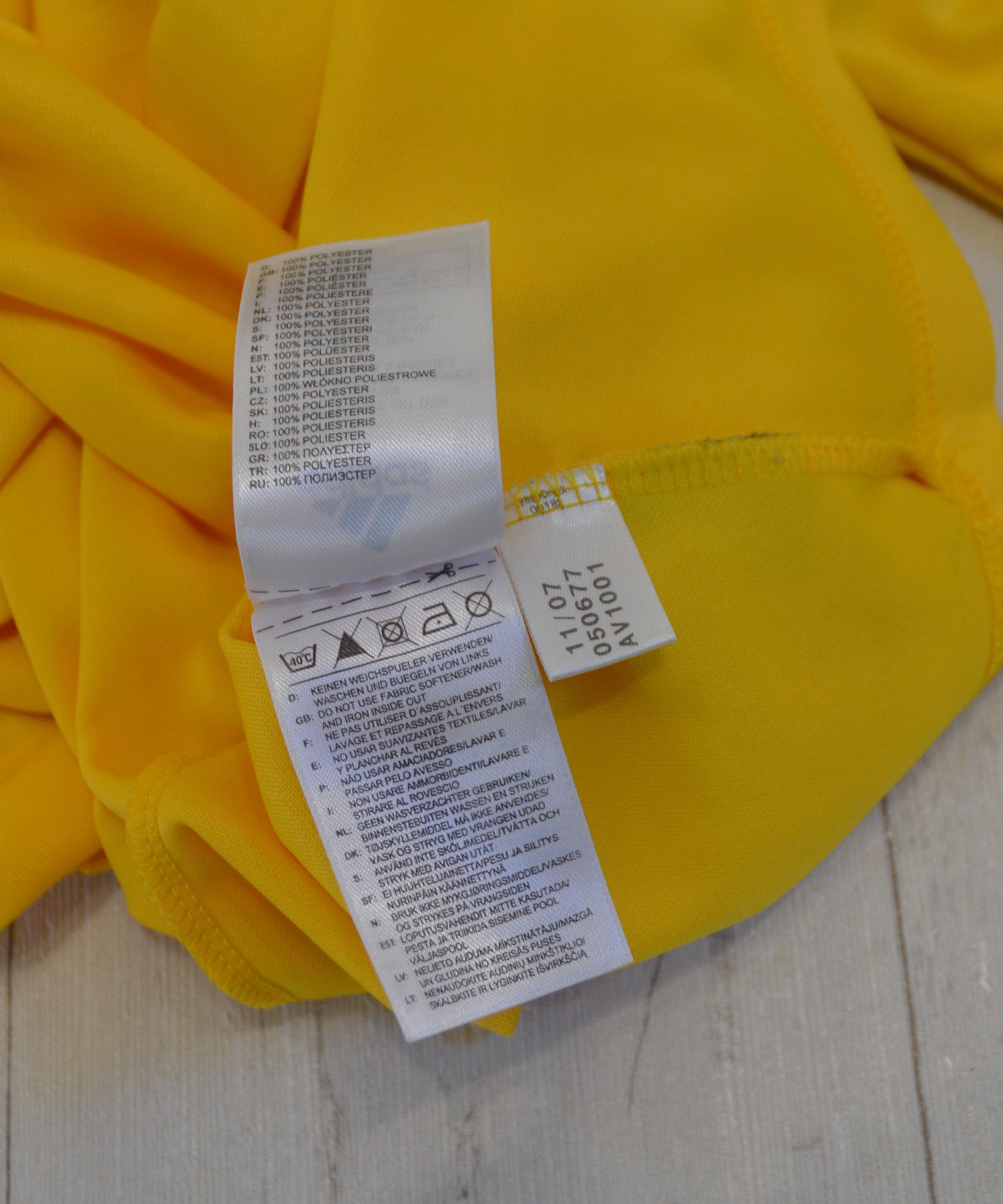 Adidas × Vintage Vintage Adidas Soccer Jersey Tee Kit Hype Y2K #4 centr logo Size US M / EU 48-50 / 2 - 10 Thumbnail