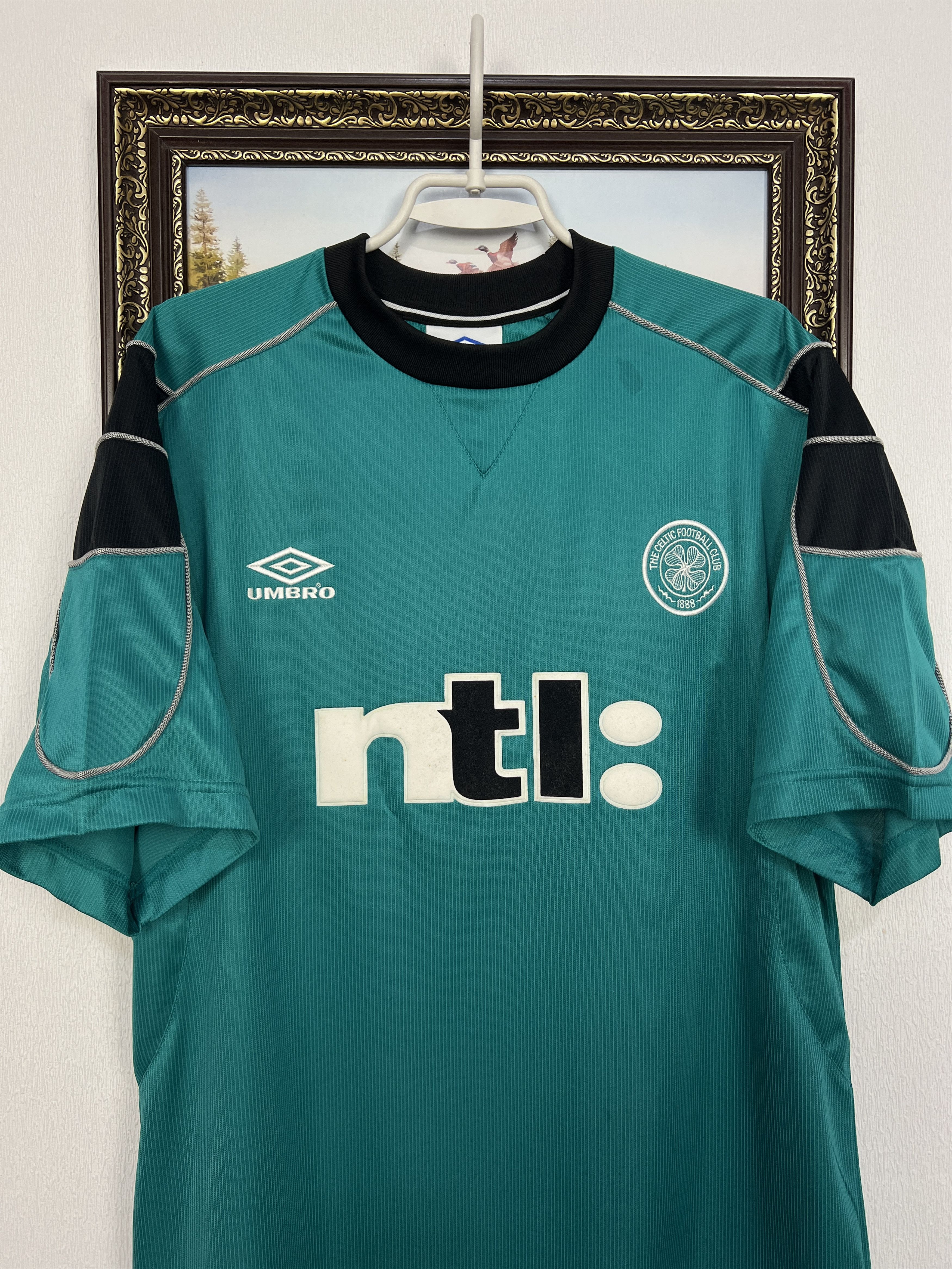 Umbro Vintage Celtic Football Train Shirt Soccer Jersey Trikot Size US L / EU 52-54 / 3 - 2 Thumbnail