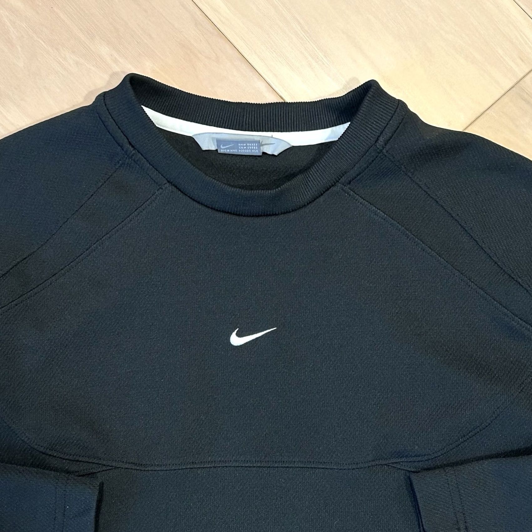 Nike VINTAGE Nike Essentials Center Swoosh Crew Pullover Long Sleeve Men’s Large Size US L / EU 52-54 / 3 - 3 Thumbnail