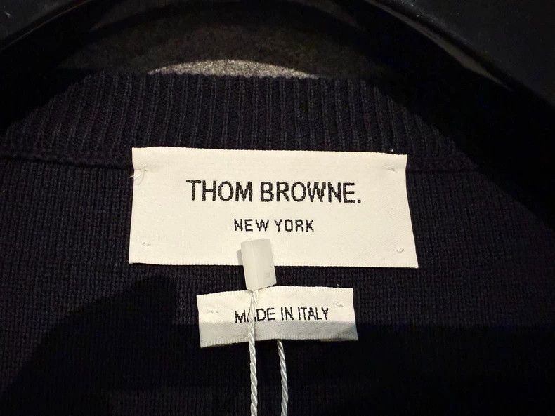 Thom Browne Thom Browne Classic double-sleeved knitted shirt Sweater 2 Size US XL / EU 56 / 4 - 4 Thumbnail
