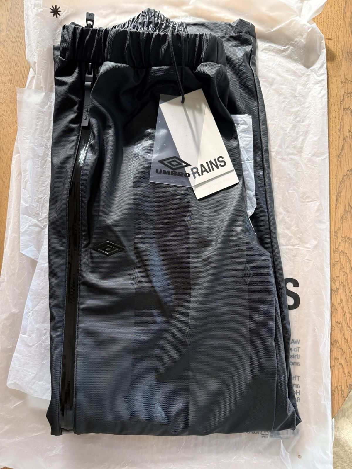 Rains Umbro x Rains Apollo Wide W3 Men's Black Wide Leg Pants (M) Size US 32 / EU 48 - 5 Thumbnail