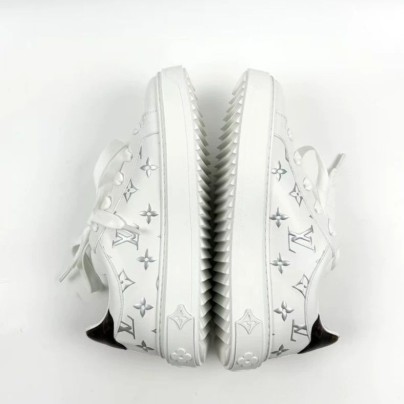 Louis Vuitton Louis Vuitton Silver presbyopic casual shoes Size US 7.5 / IT 37.5 - 3 Thumbnail