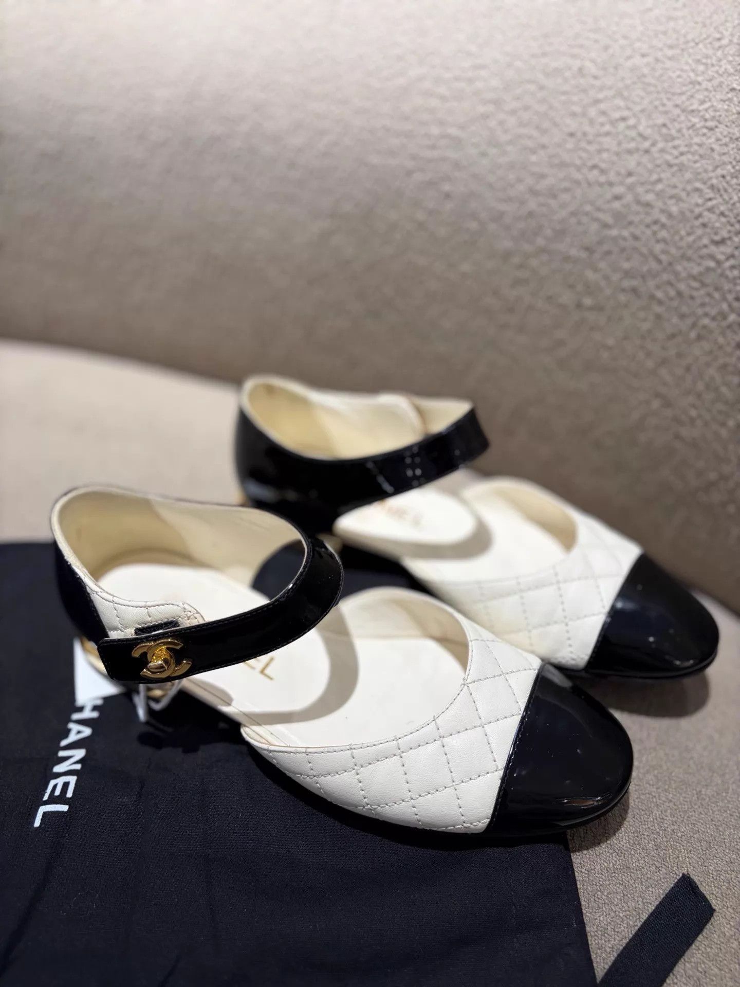Chanel Chanel Panda Two-Tone Ballet Flats 99 New 35 Size US 4.5 / IT 34.5 - 1 Thumbnail