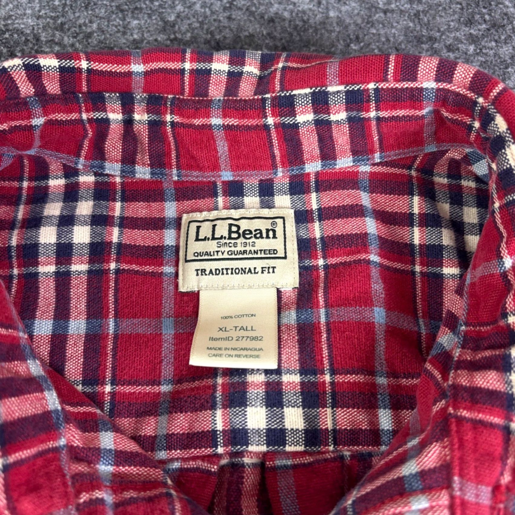 Vintage LL Bean Mans XL Tall Red Plaid Flannel Shirt Cotton 277982 90s Size US XL / EU 56 / 4 - 5 Thumbnail