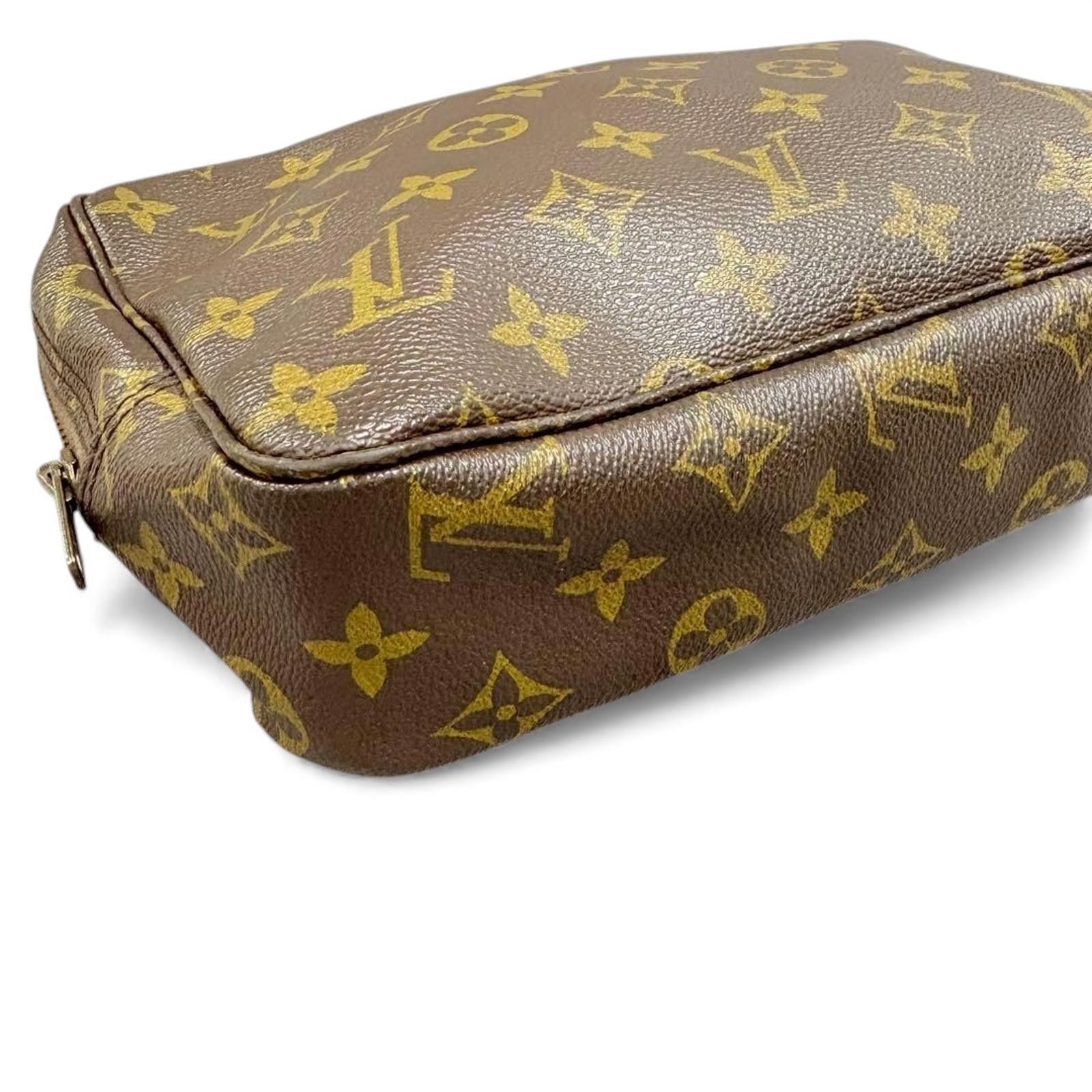Louis Vuitton Louis Vuitton - Monogram Canvas Pouch Size ONE SIZE - 8 Thumbnail