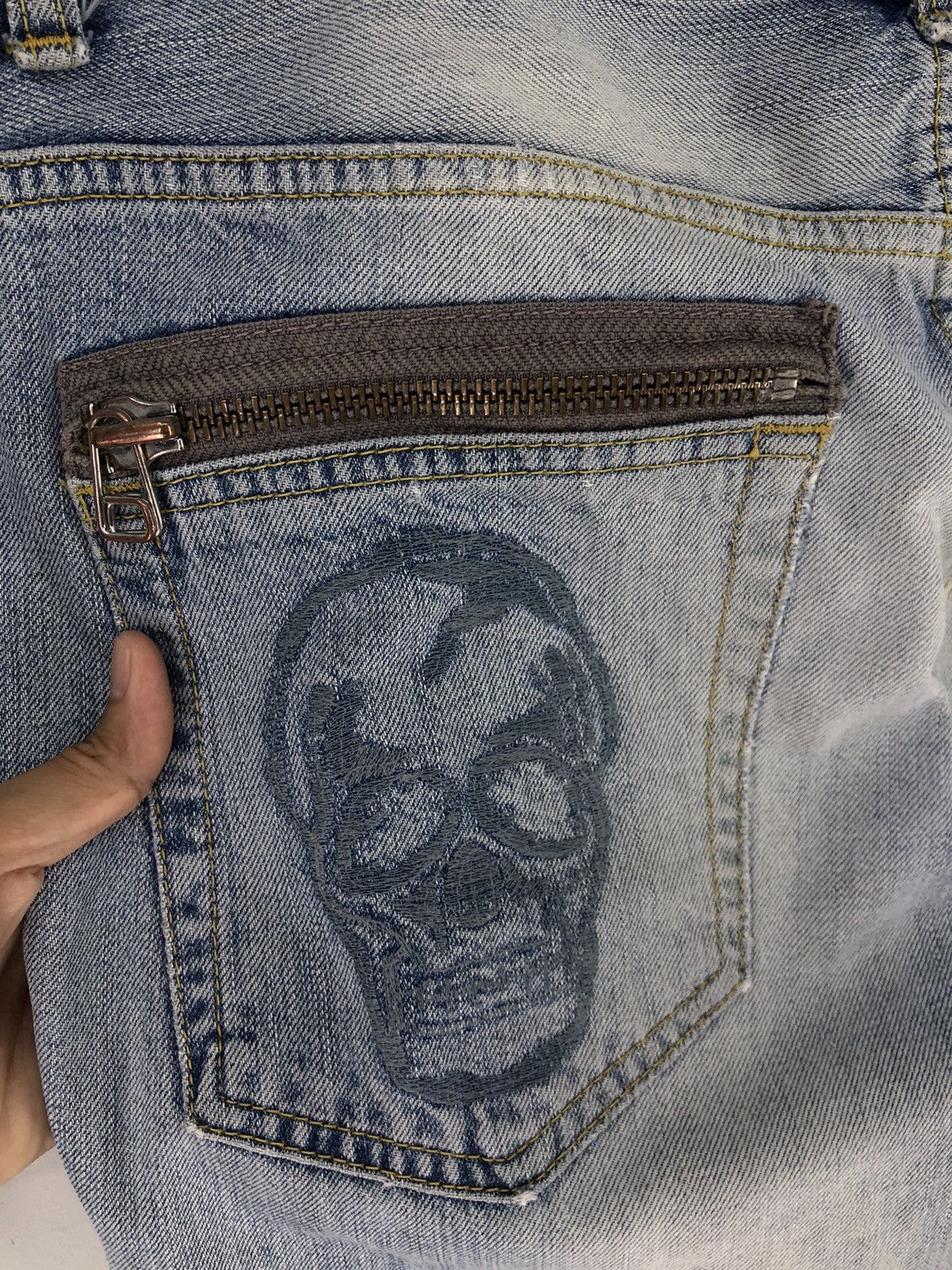 Zara Zara Regular Fit Skull Distressed Faded Blue Jeans Size US 34 / EU 50 - 12 Thumbnail